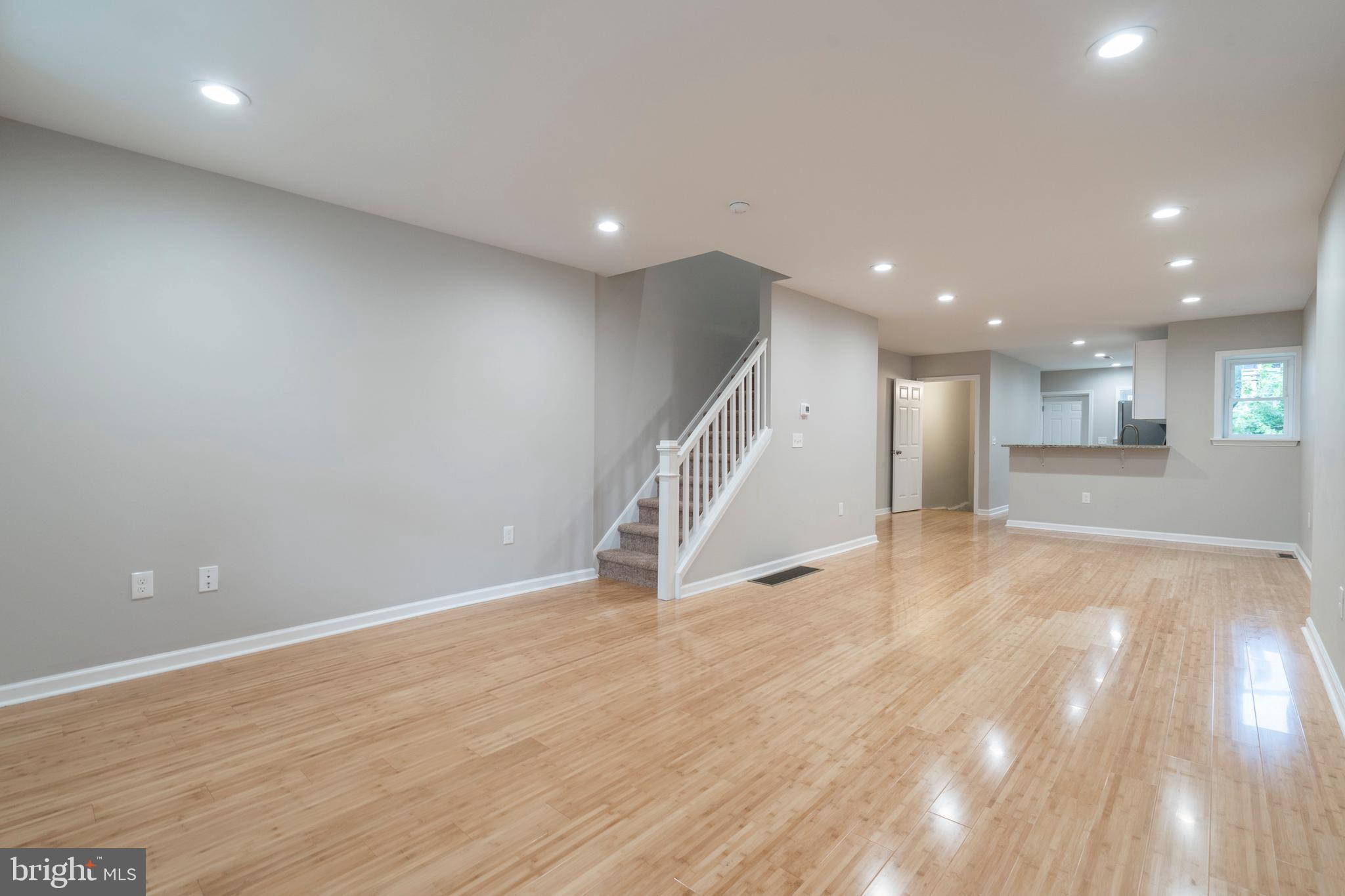 PHILADELPHIA (WEST) - Residential