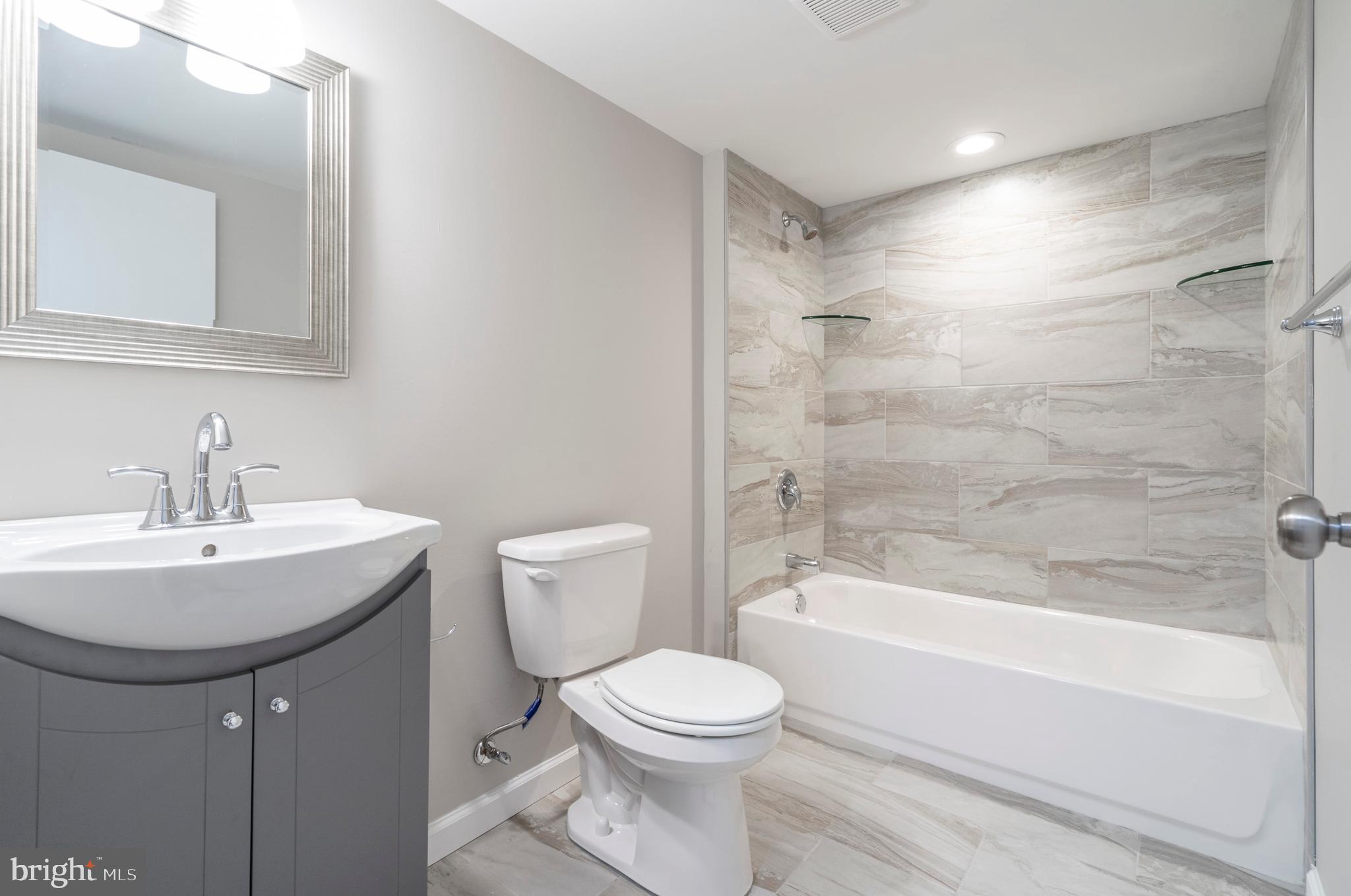 PHILADELPHIA (WEST) - Residential