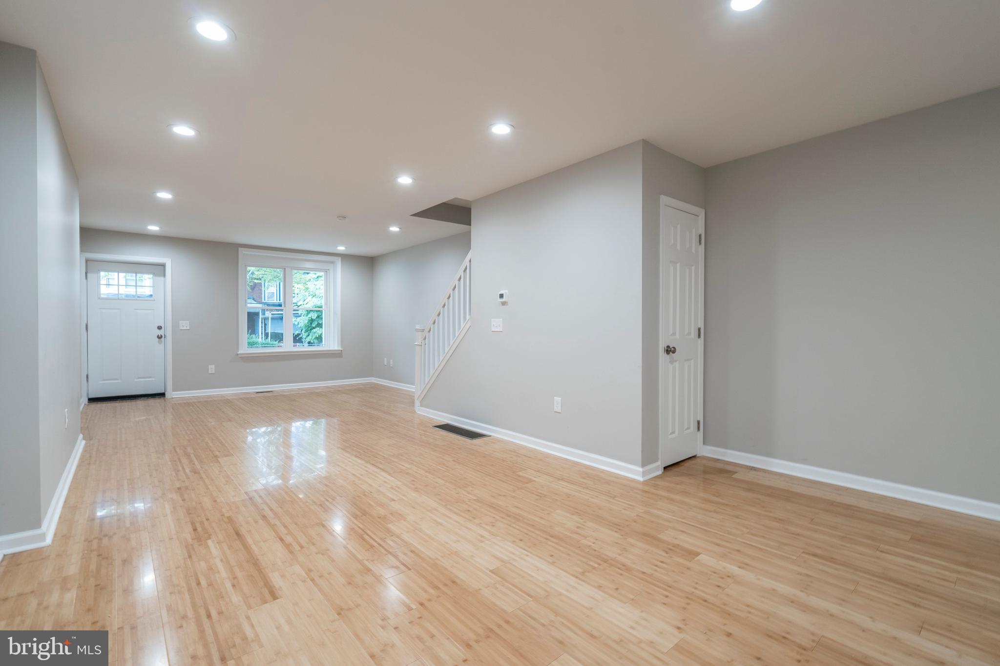 PHILADELPHIA (WEST) - Residential