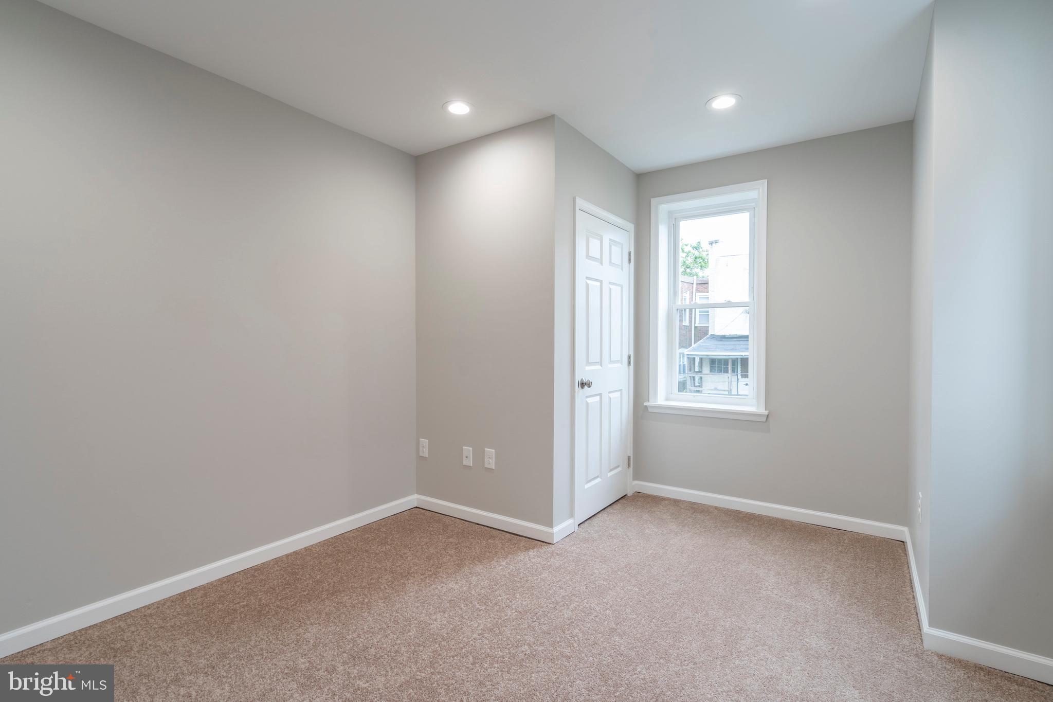 PHILADELPHIA (WEST) - Residential