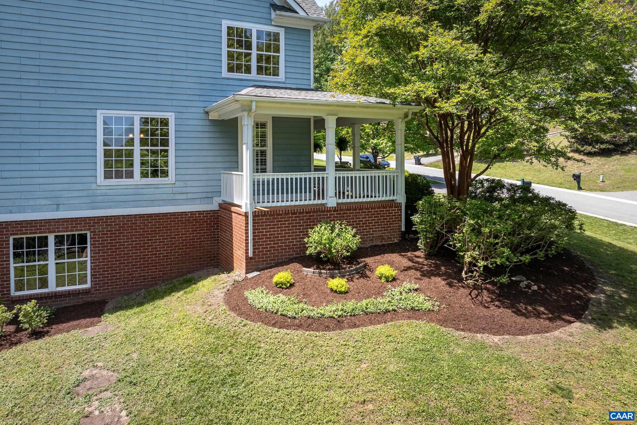 MOSBY MOUNTAIN - Residential
