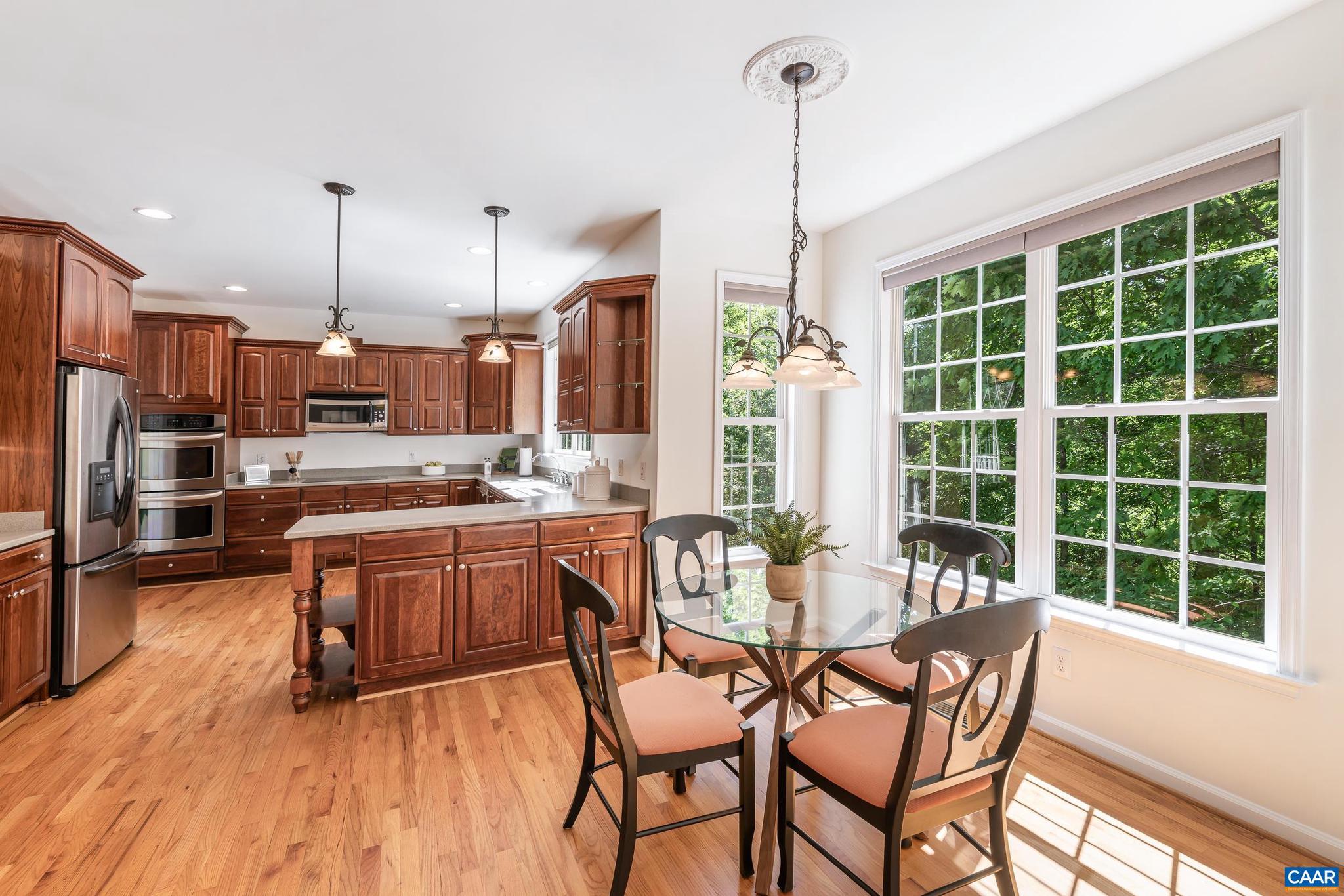 MOSBY MOUNTAIN - Residential