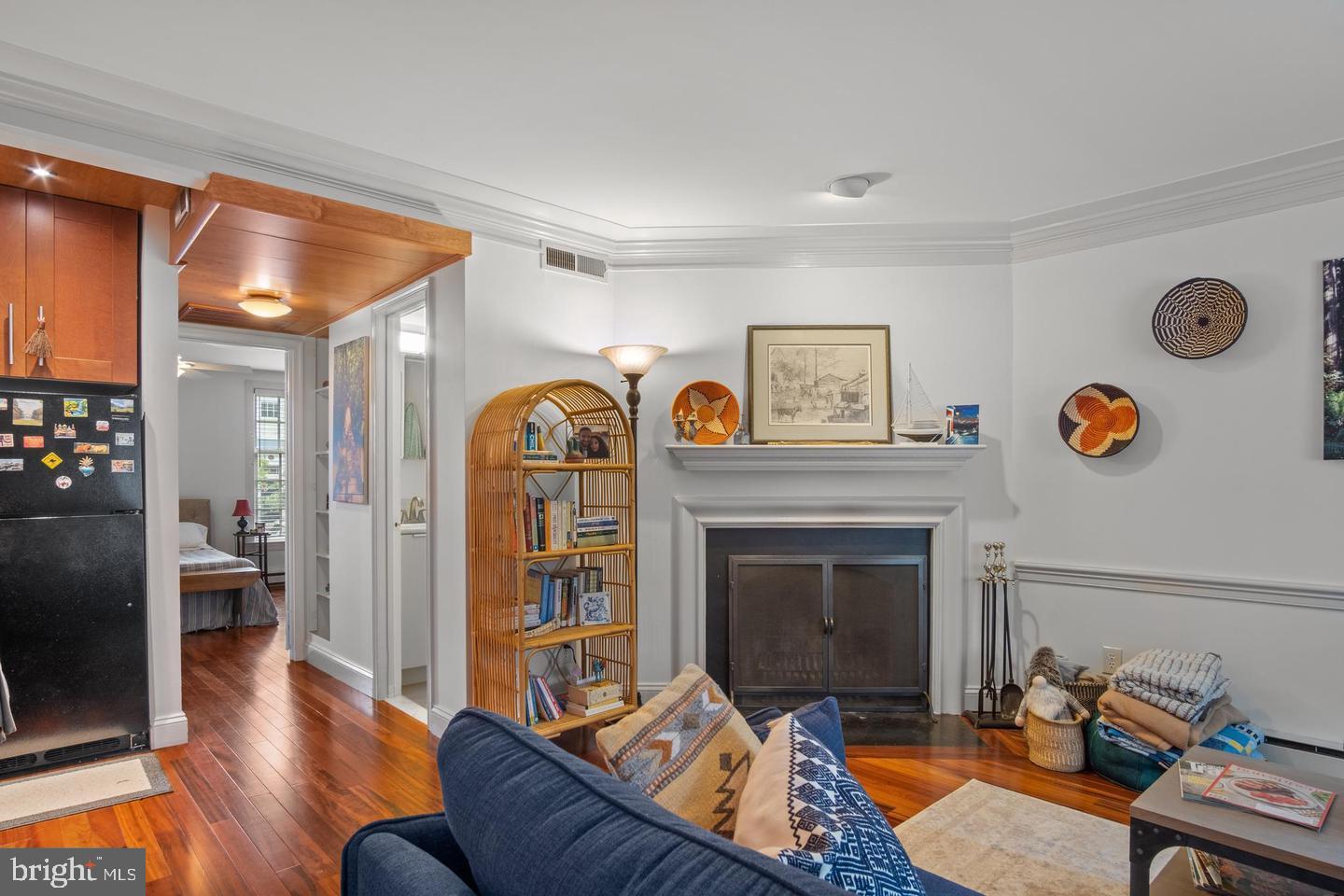 WHALES TAIL - Residential Lease