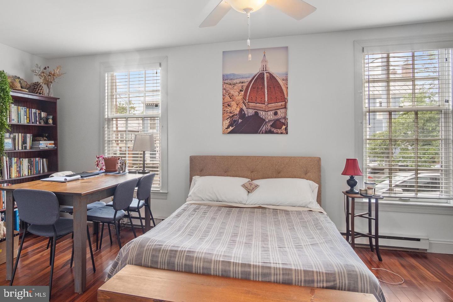 WHALES TAIL - Residential Lease