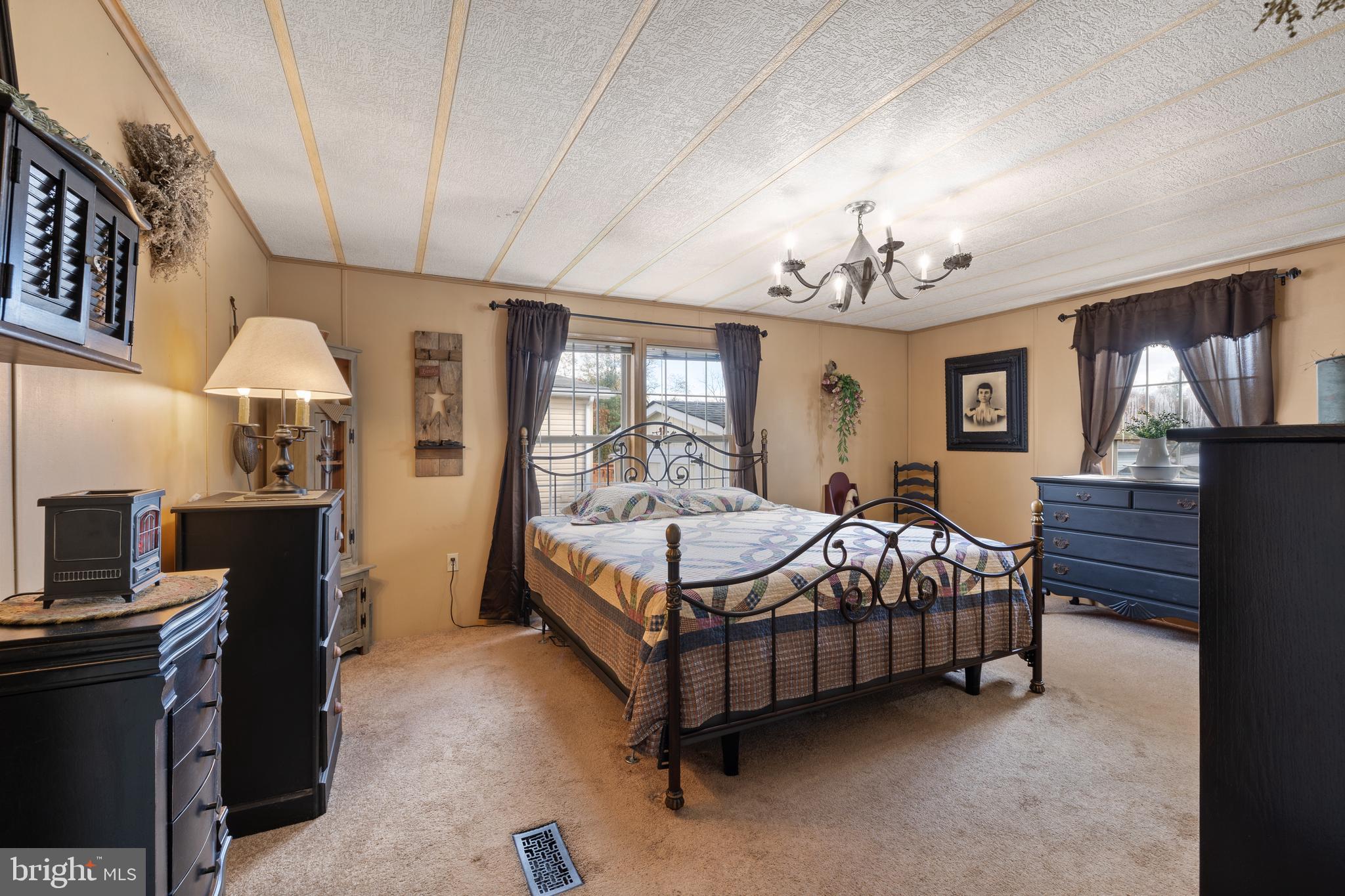 HIDDEN SPRINGS - Residential