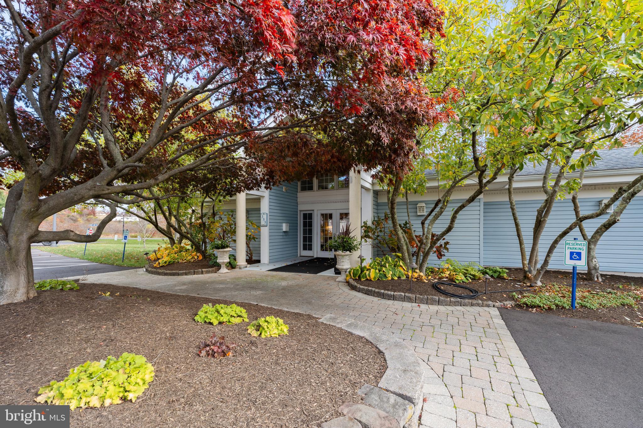 HIDDEN SPRINGS - Residential