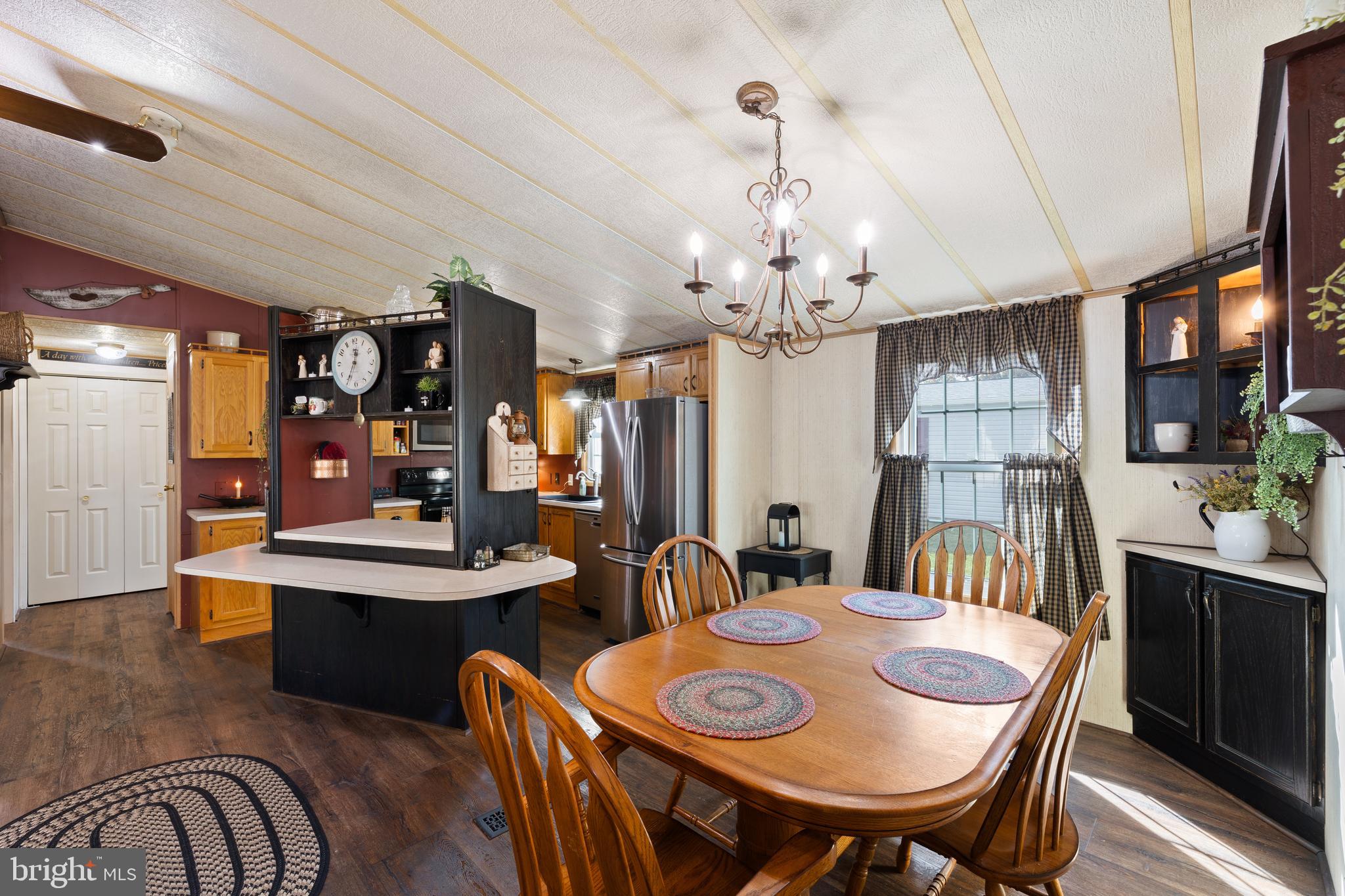 HIDDEN SPRINGS - Residential