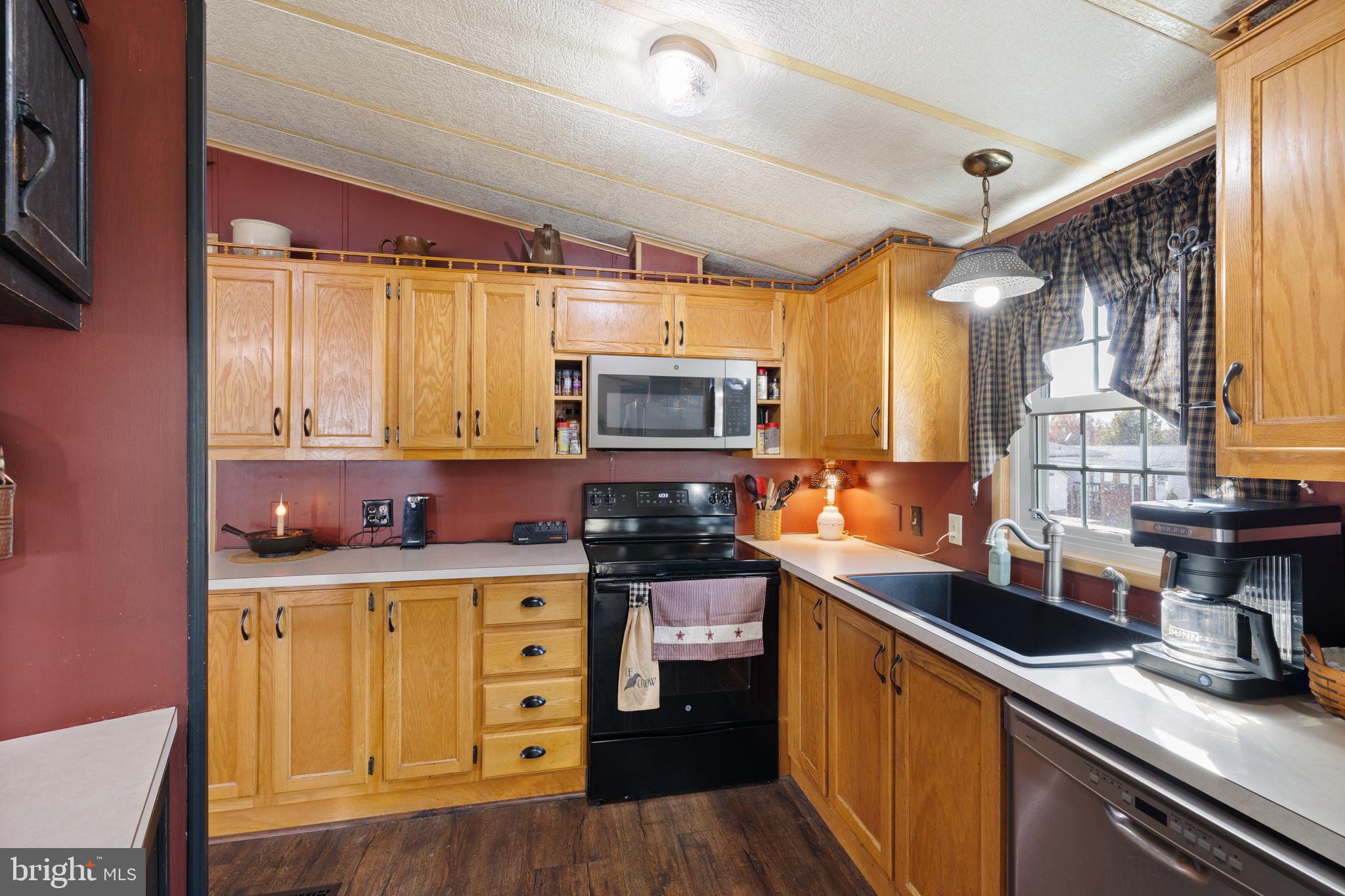 HIDDEN SPRINGS - Residential