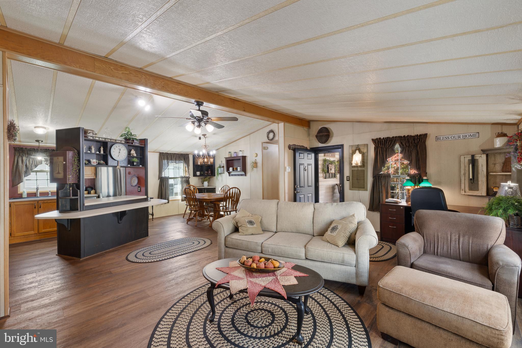 HIDDEN SPRINGS - Residential