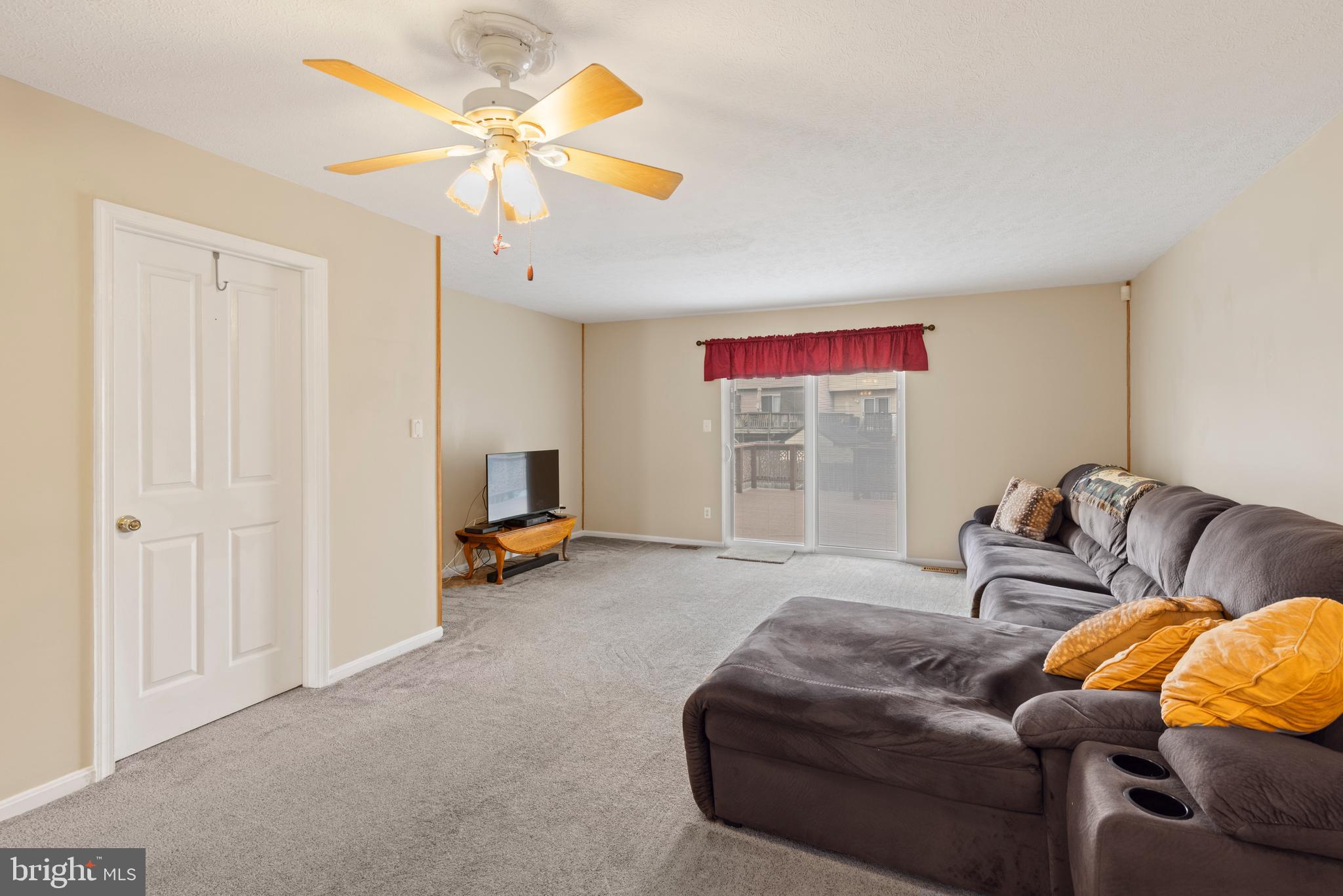 CARROLLWOOD - Residential