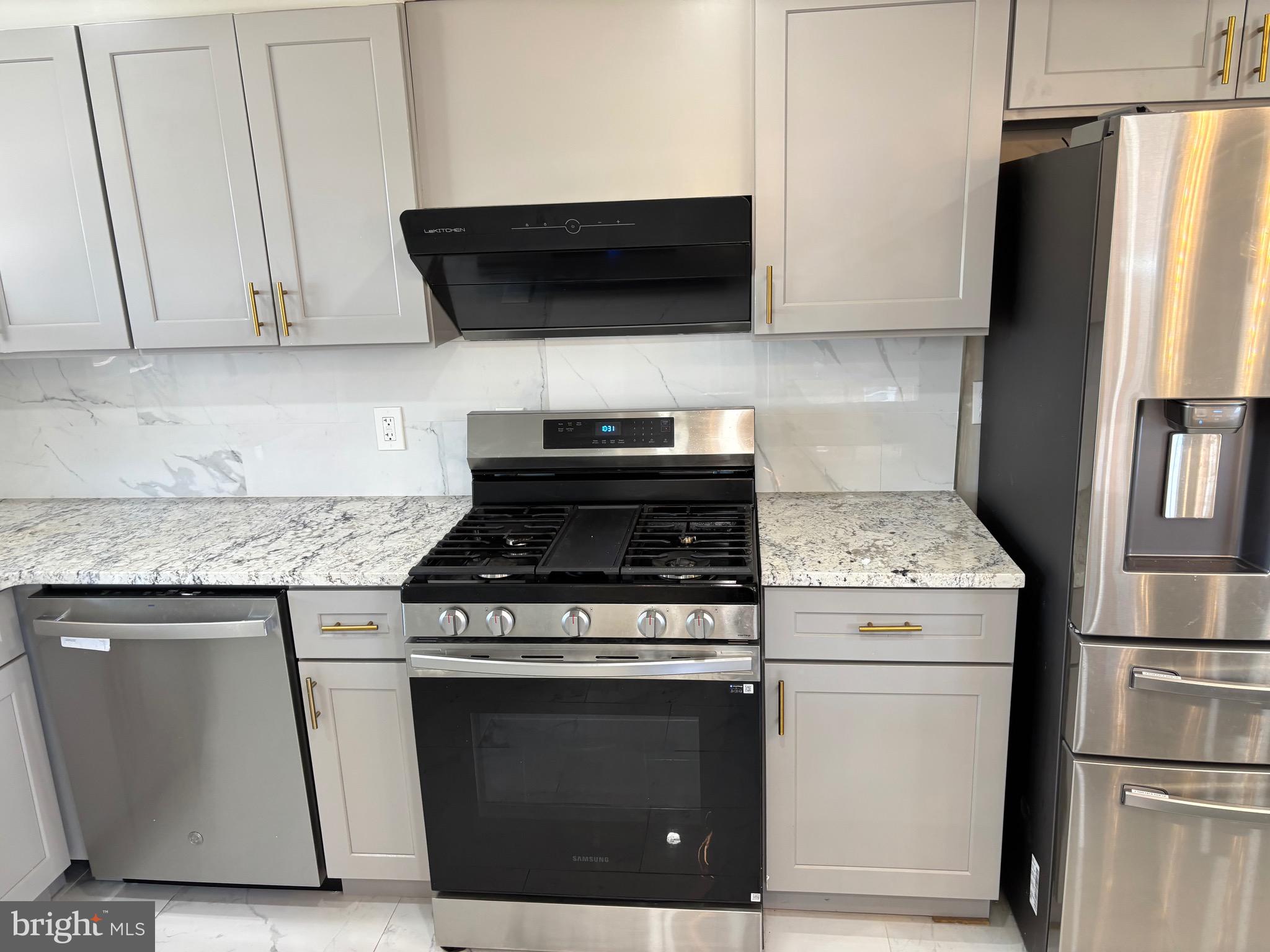 EASTFIELD - Residential