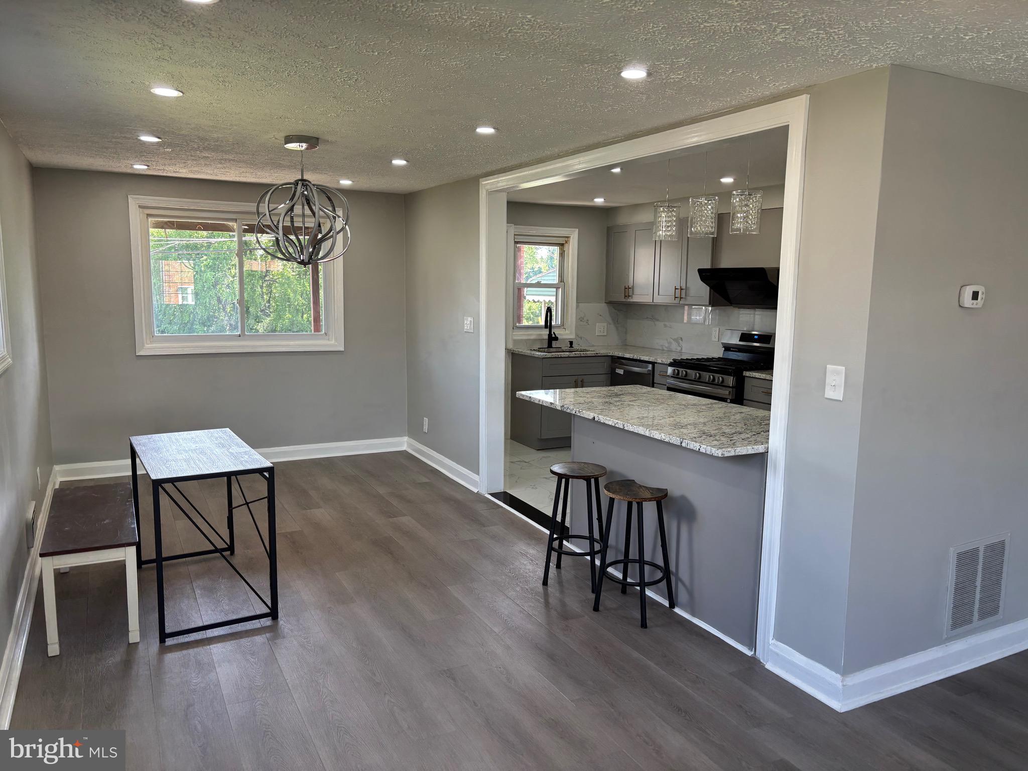 EASTFIELD - Residential