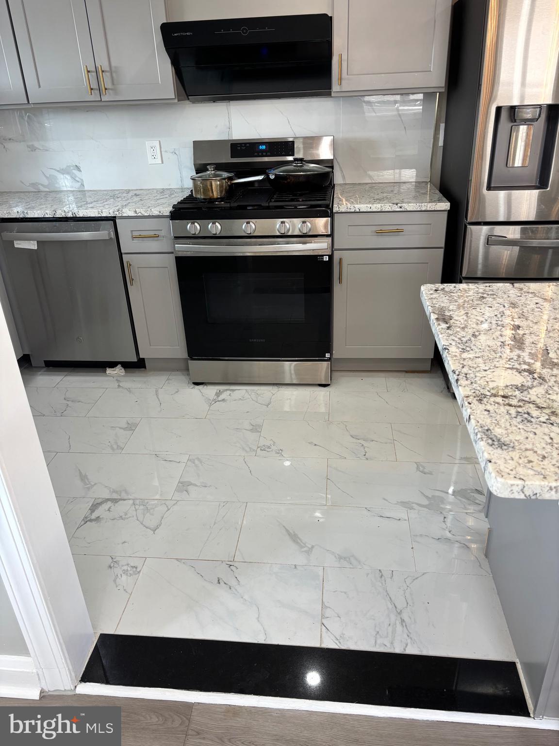 EASTFIELD - Residential