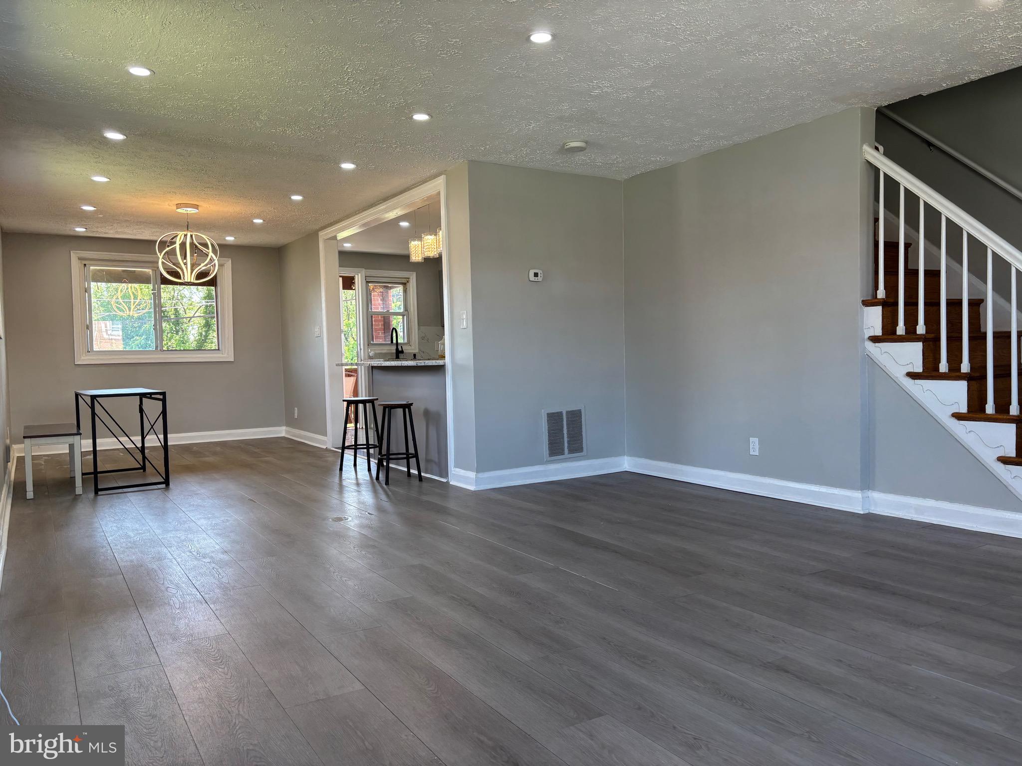 EASTFIELD - Residential