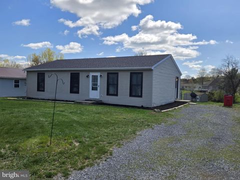 4202 HEIPLE COURT GREENCASTLE PA 17225