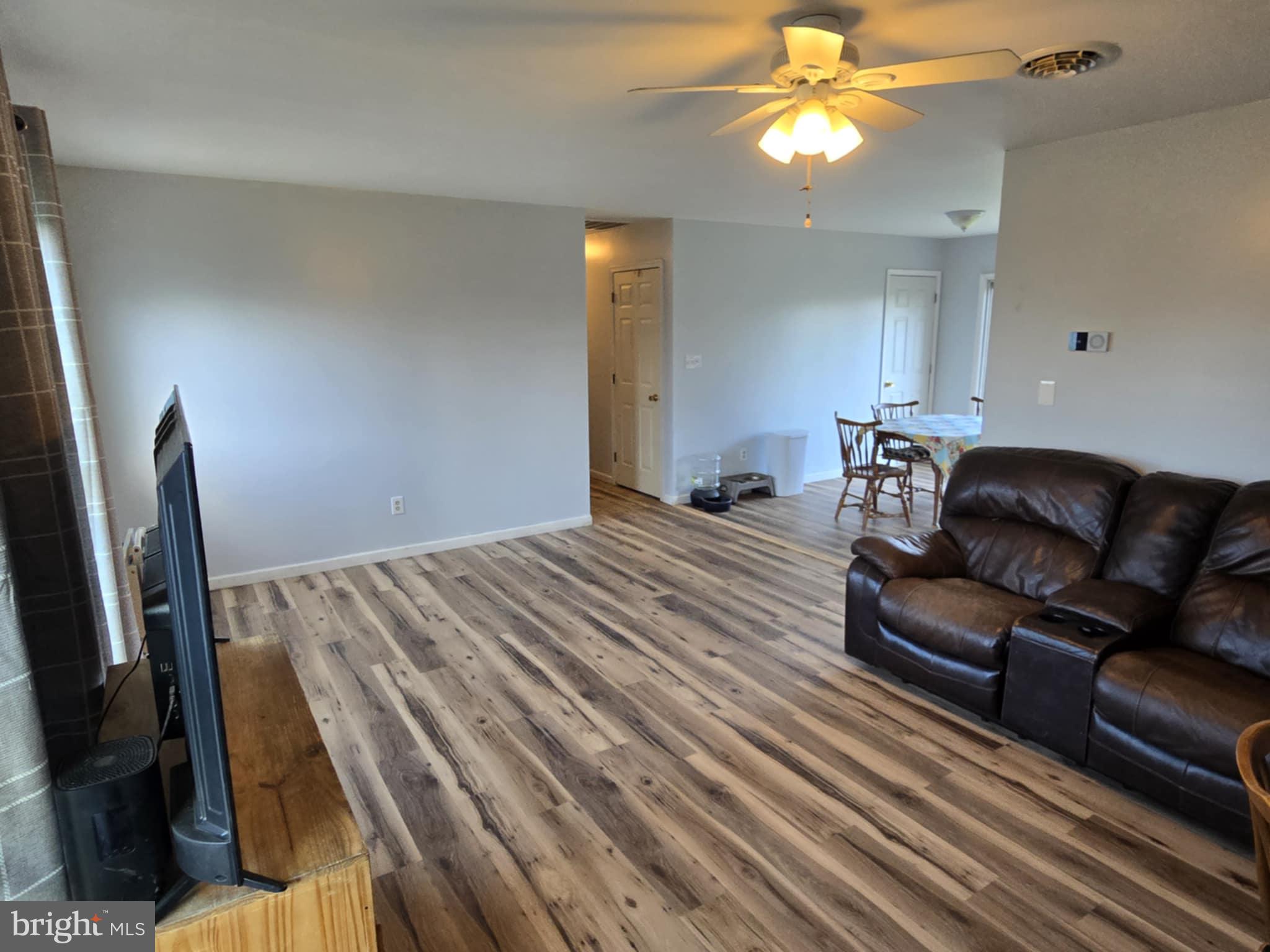 4202 HEIPLE COURT