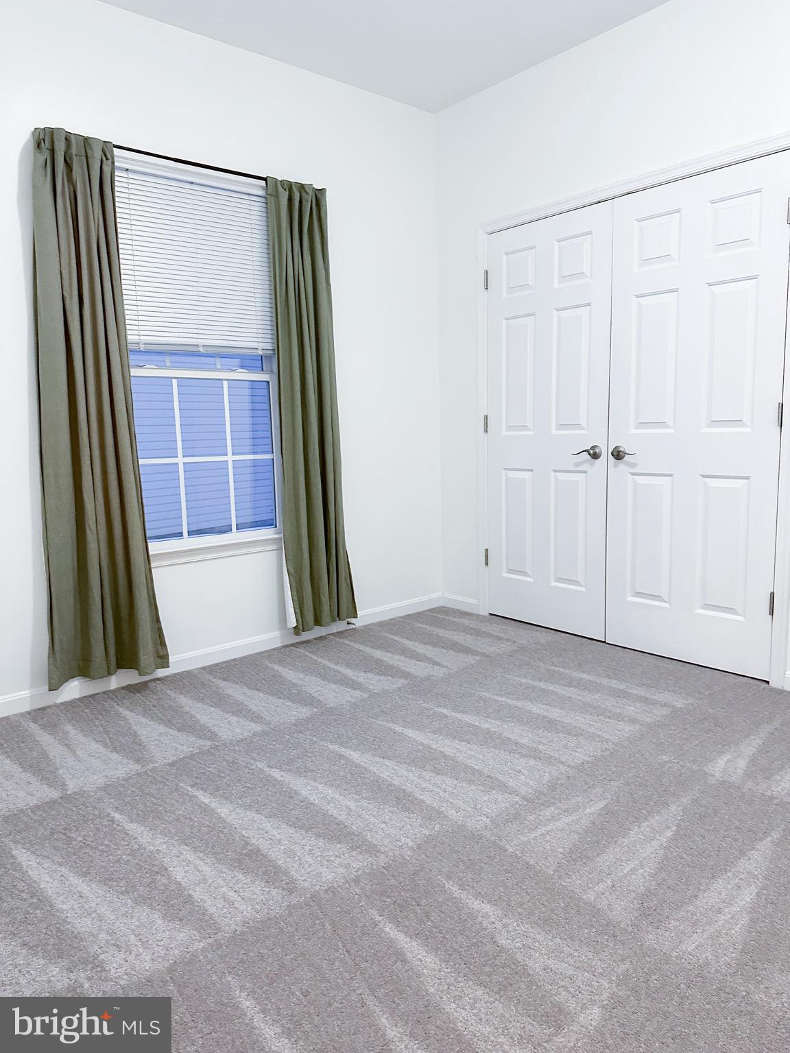 SALEM FIELDS - Residential Lease