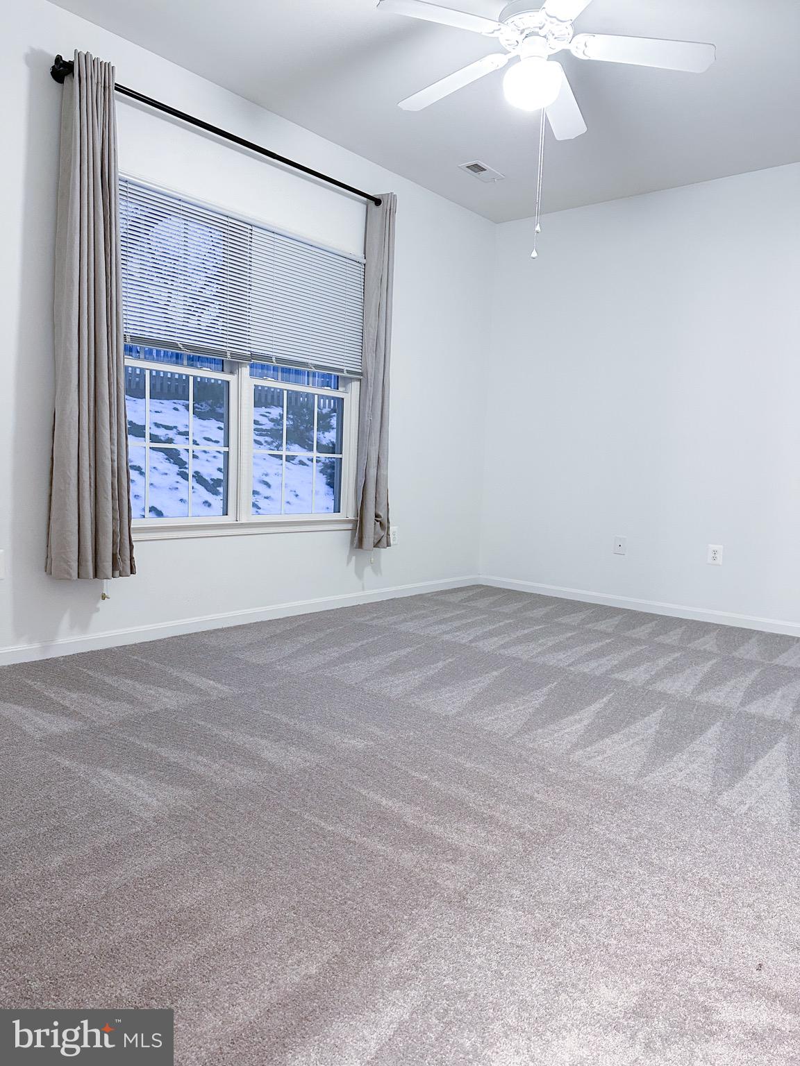 SALEM FIELDS - Residential Lease