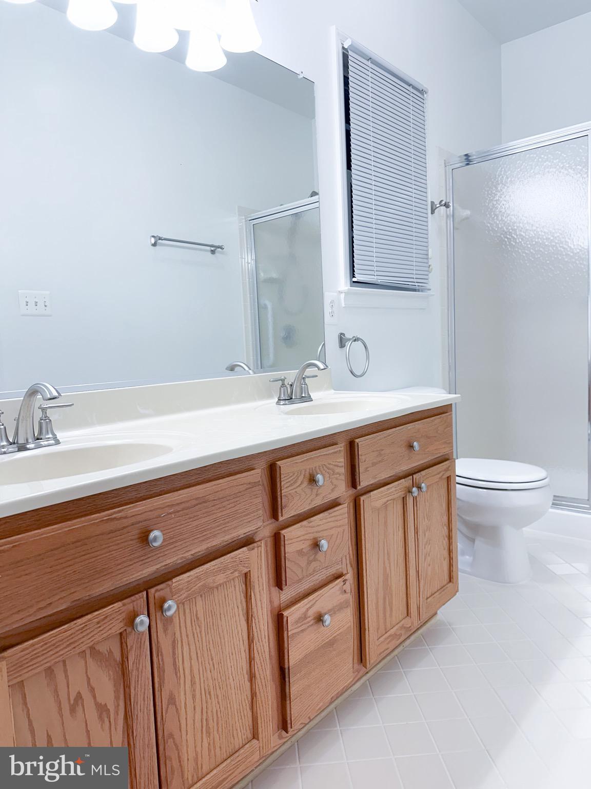 SALEM FIELDS - Residential Lease