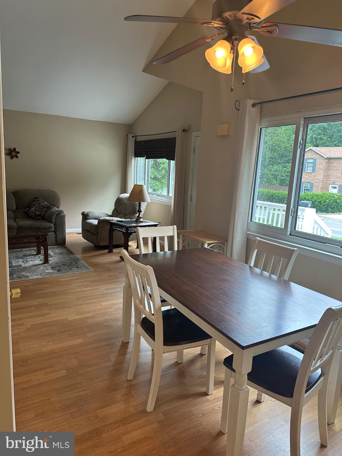 WHITE SANDS - Residential Lease