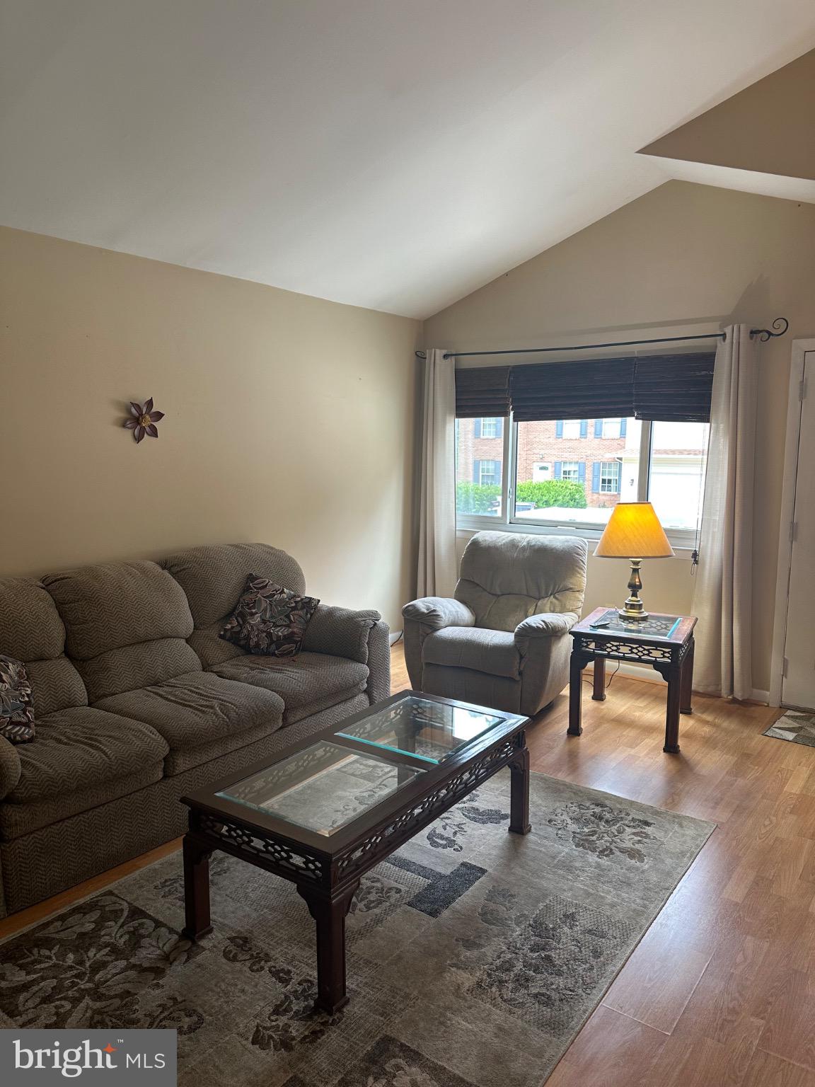 WHITE SANDS - Residential Lease