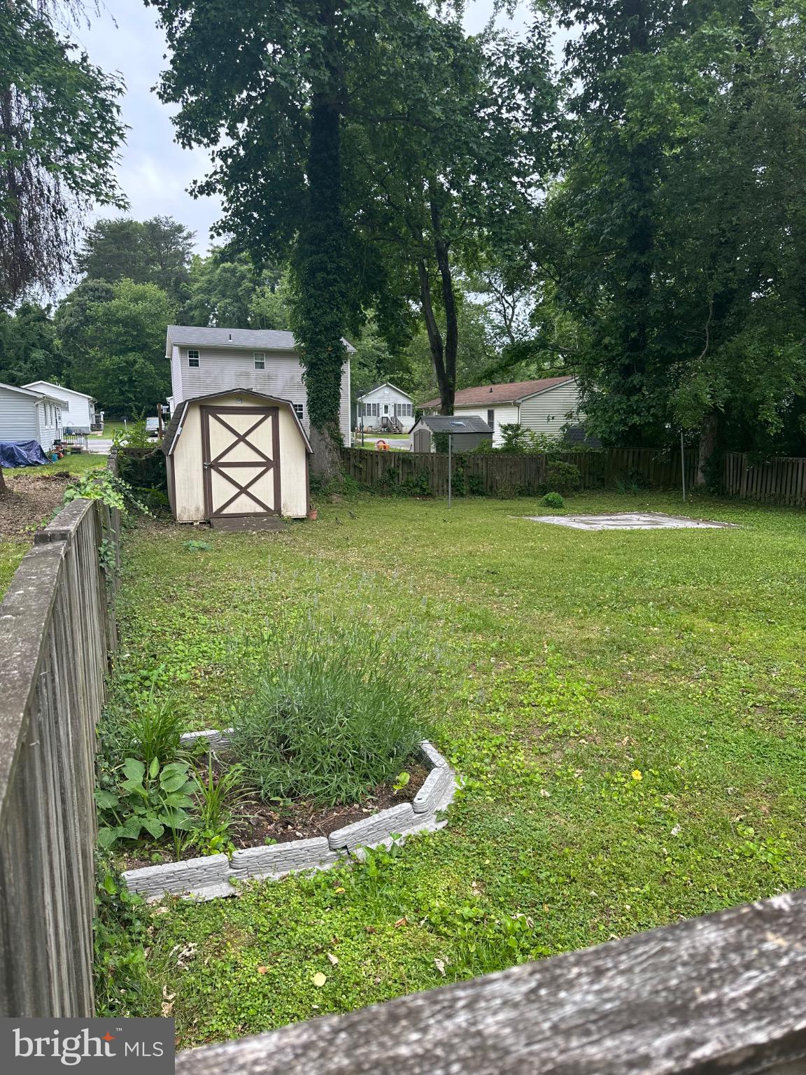 WHITE SANDS - Residential Lease