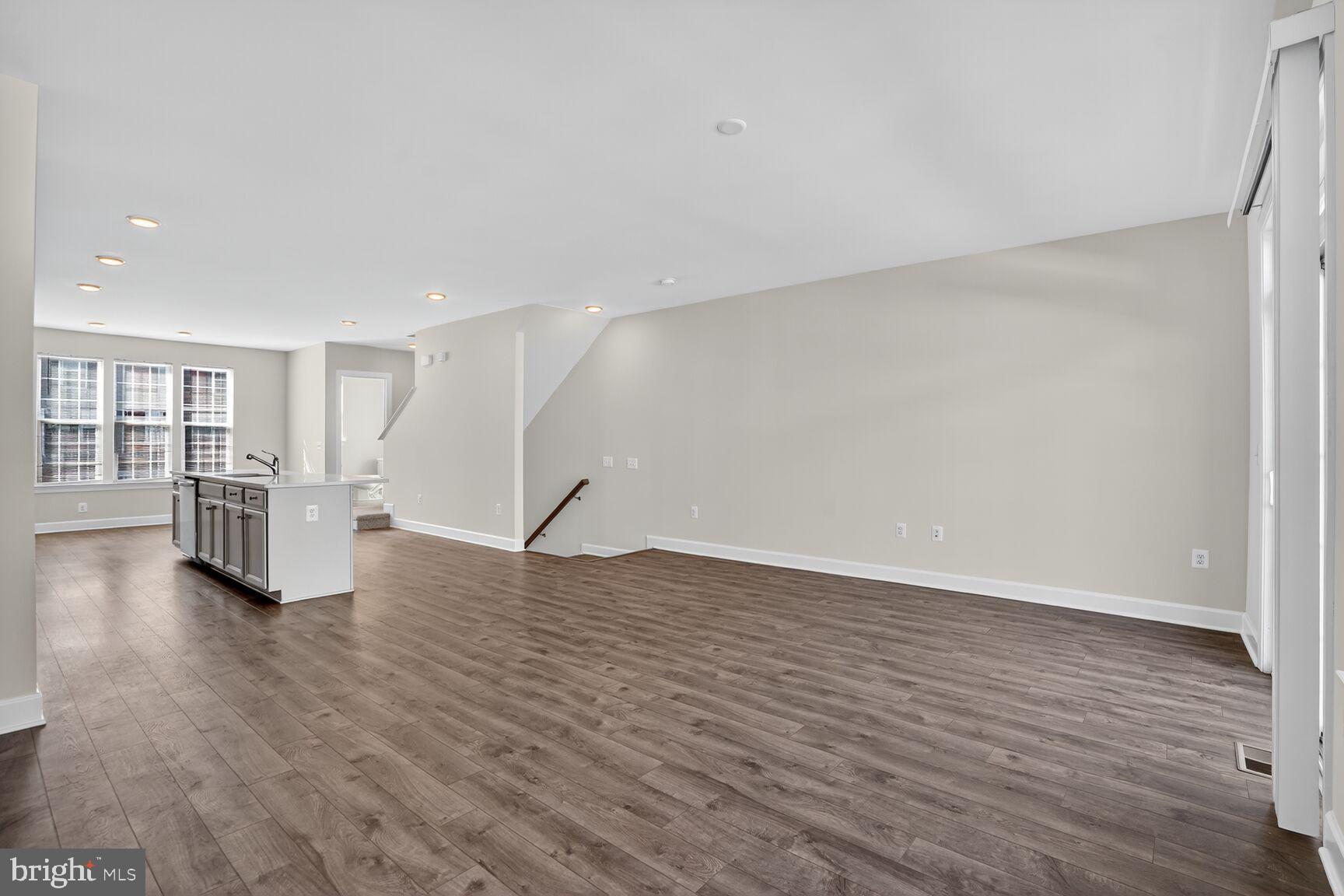 HAYMARKET CROSSING - Residential