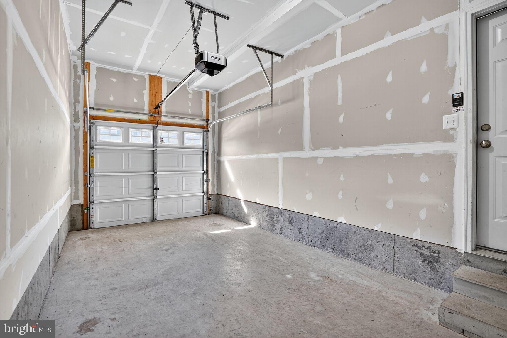 HAYMARKET CROSSING - Residential