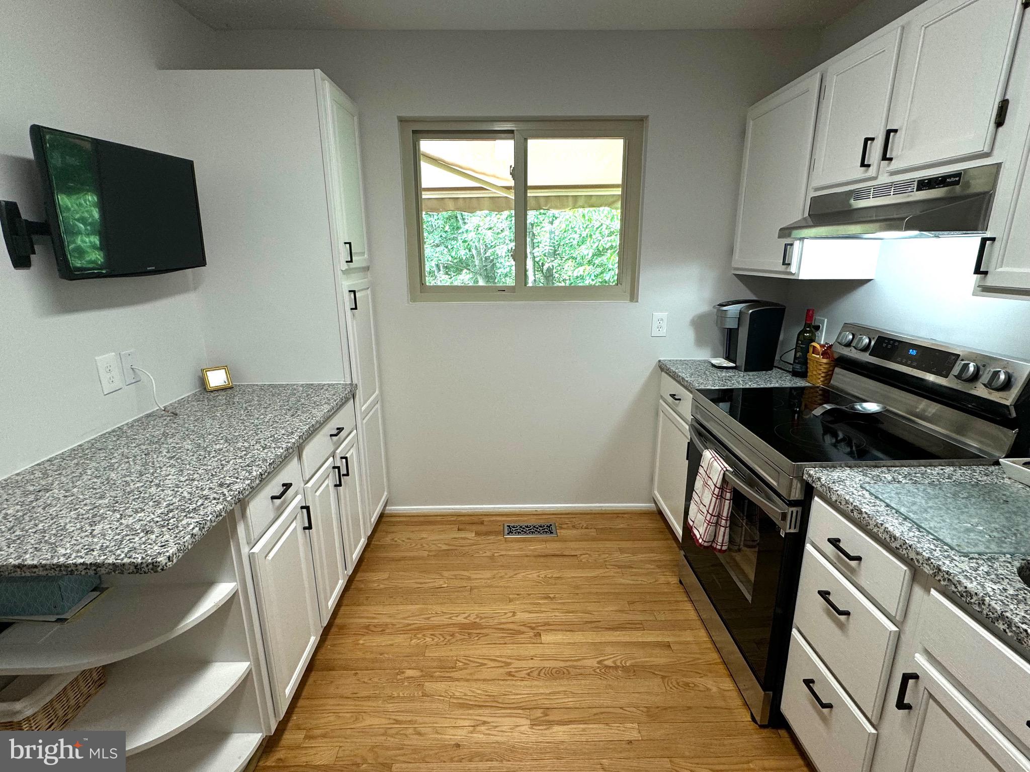 ULMSTEAD GARDENS - Residential