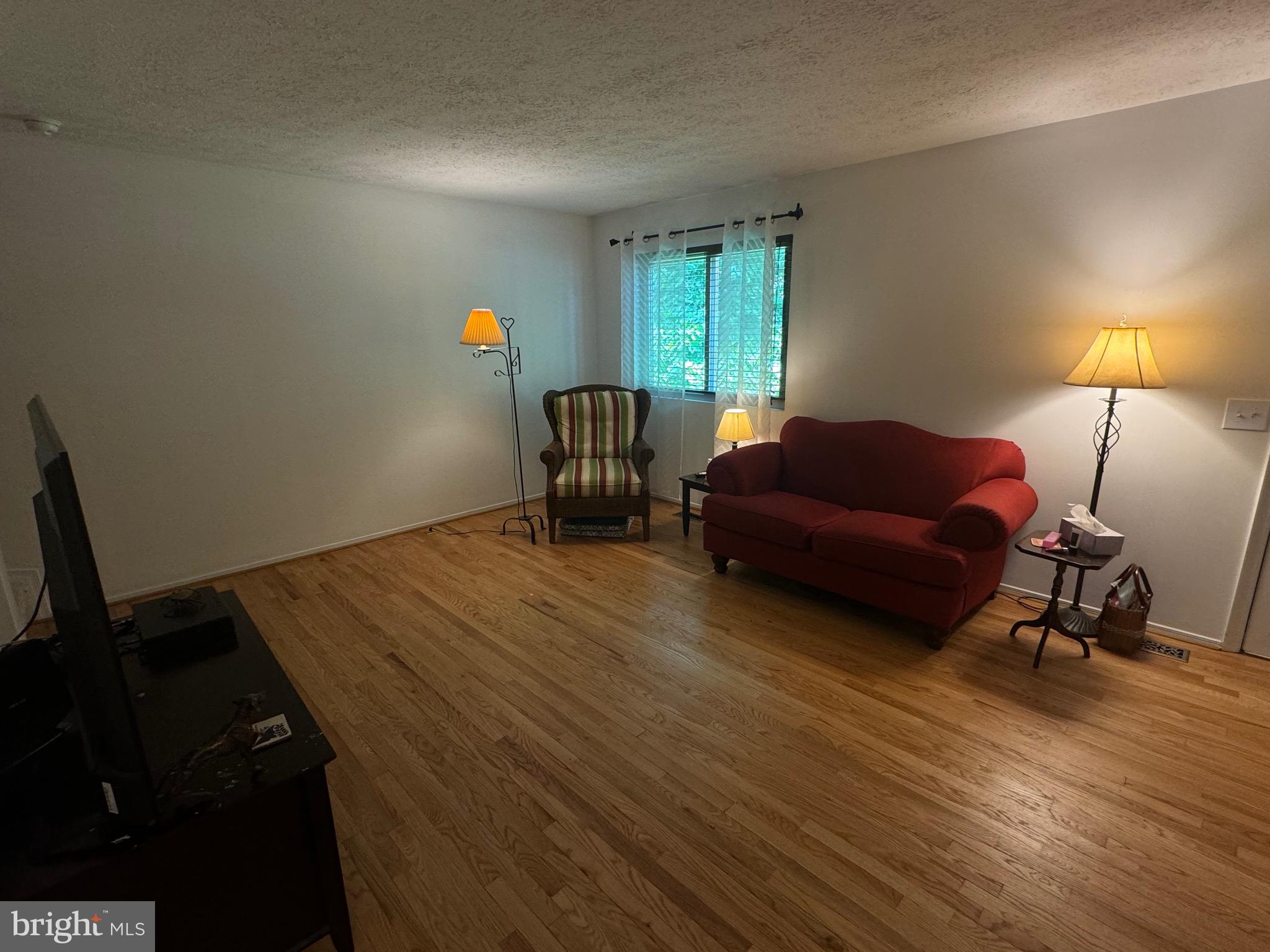 ULMSTEAD GARDENS - Residential