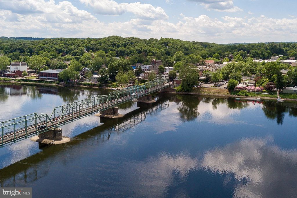 Photo of 27 Lambert La Ln, LAMBERTVILLE, NJ 08530 (MLS # NJHT2004348)