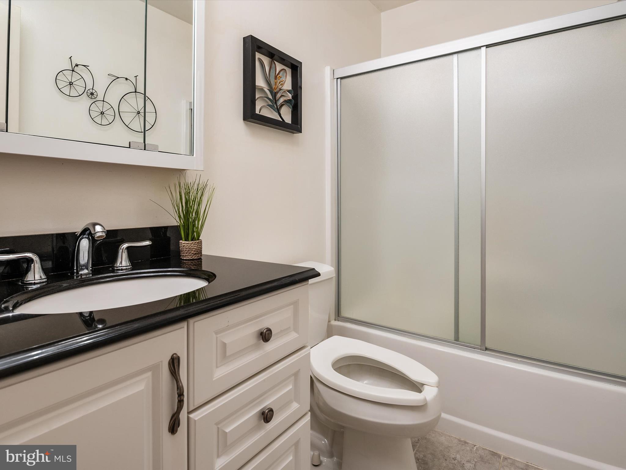 CHESTON - Residential