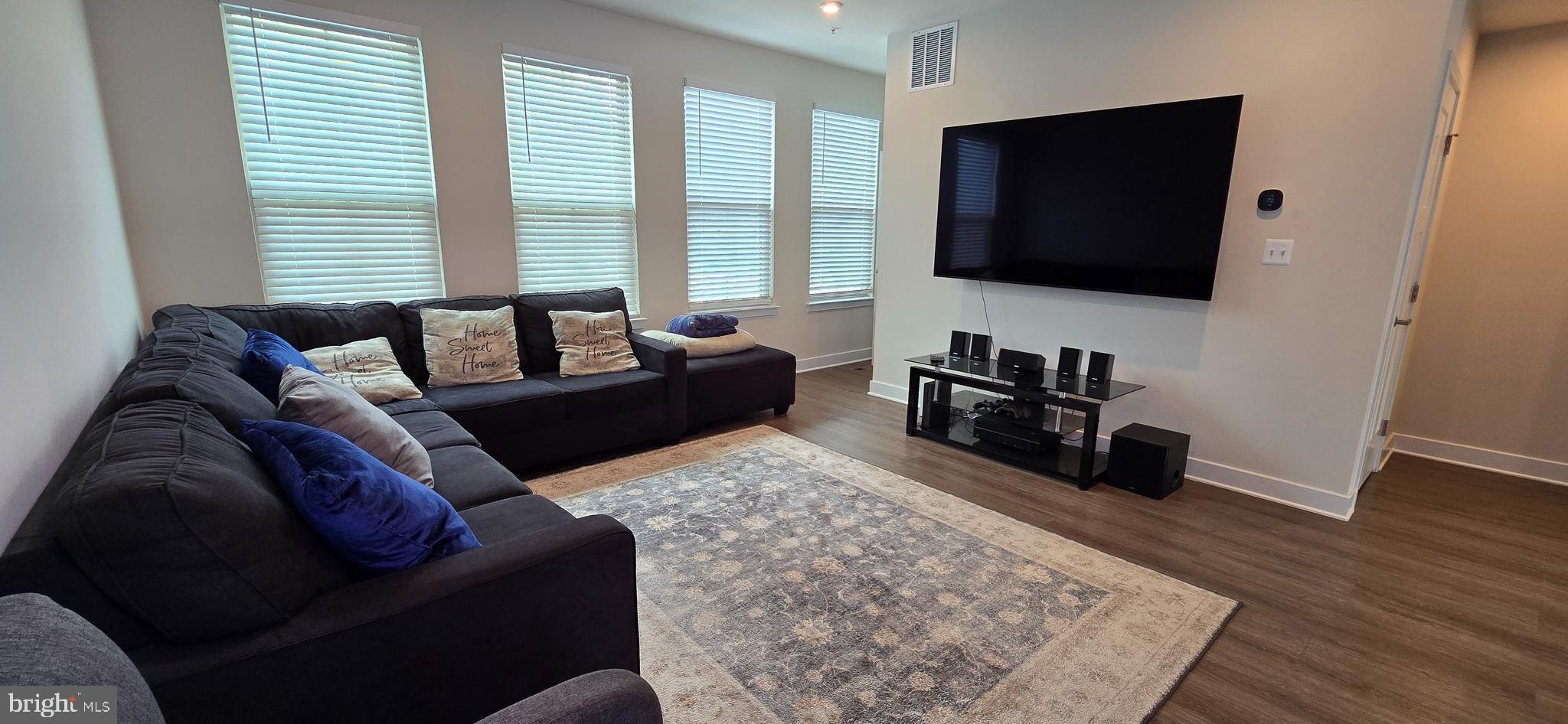 PARKSIDE - Residential Lease