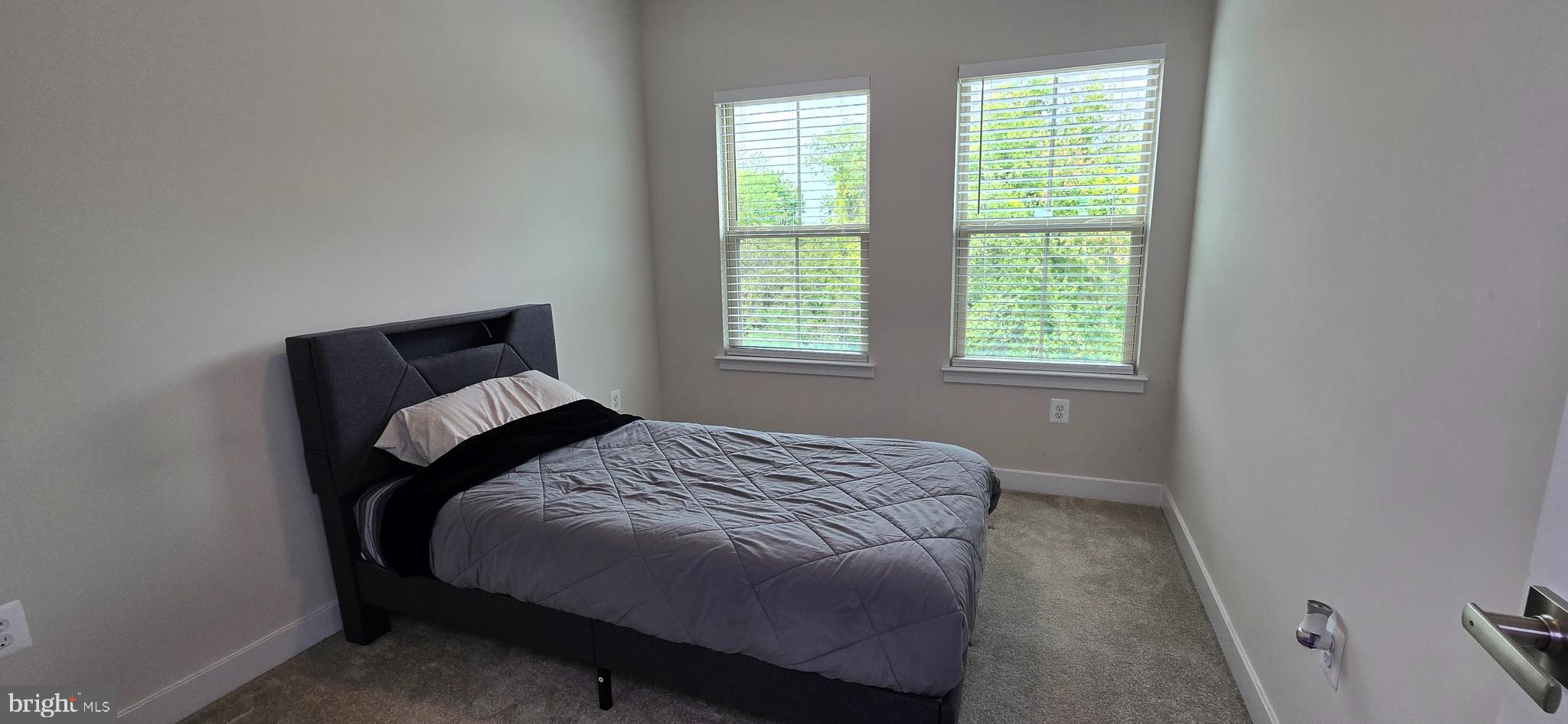 PARKSIDE - Residential Lease