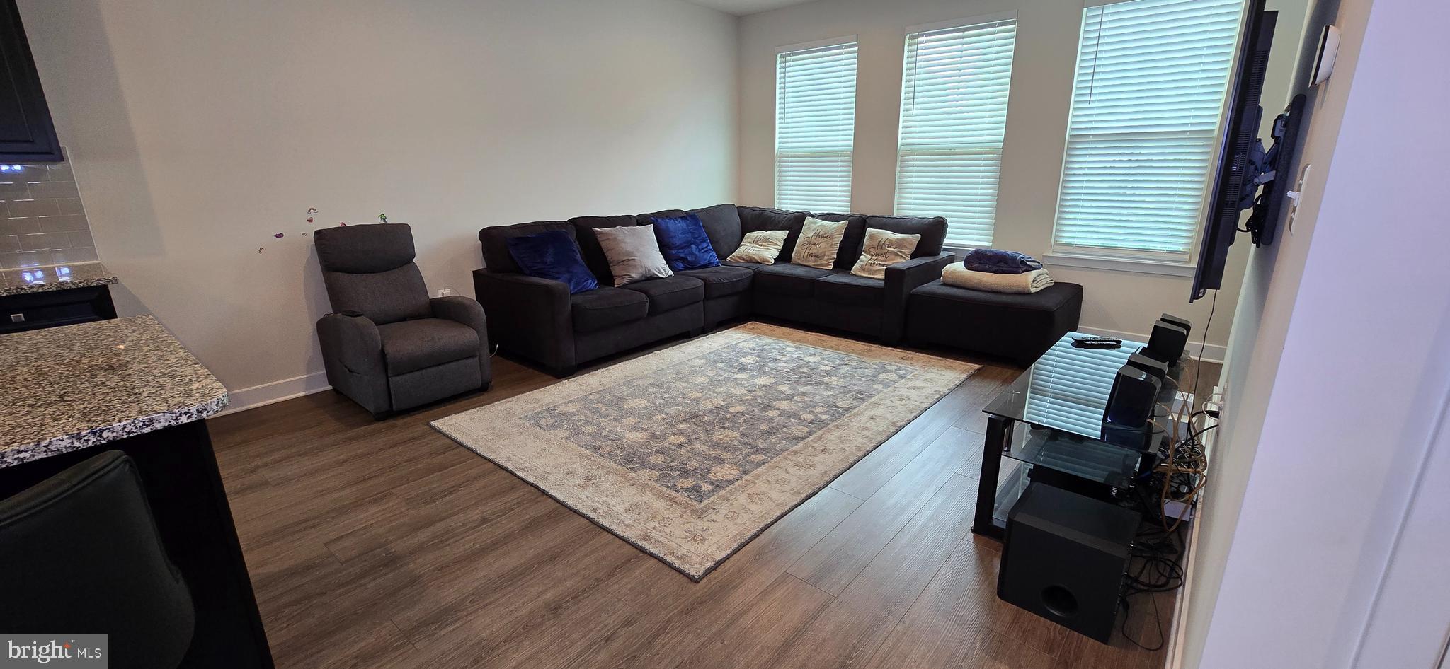 PARKSIDE - Residential Lease