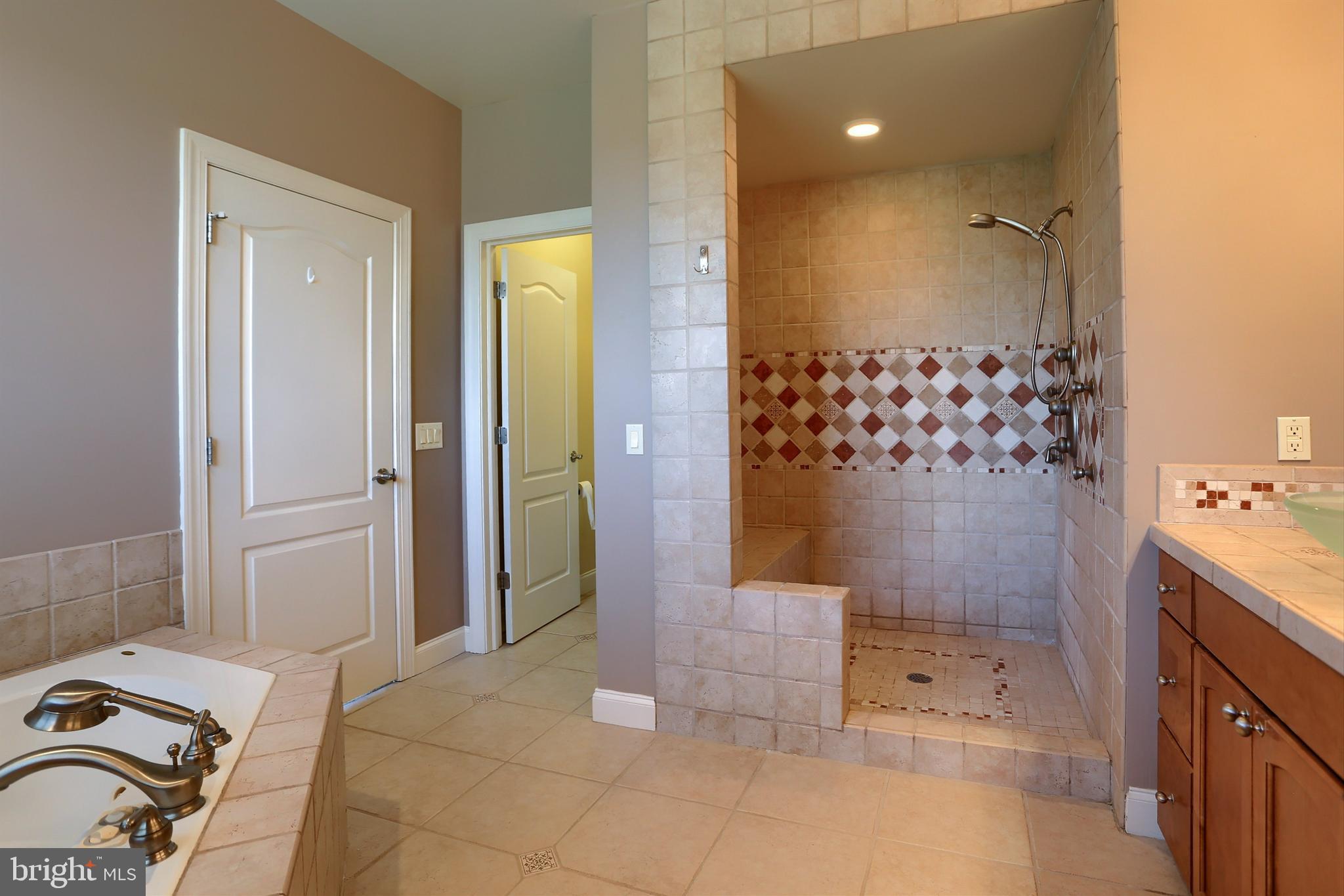 RIDGE ESTATES - Residential