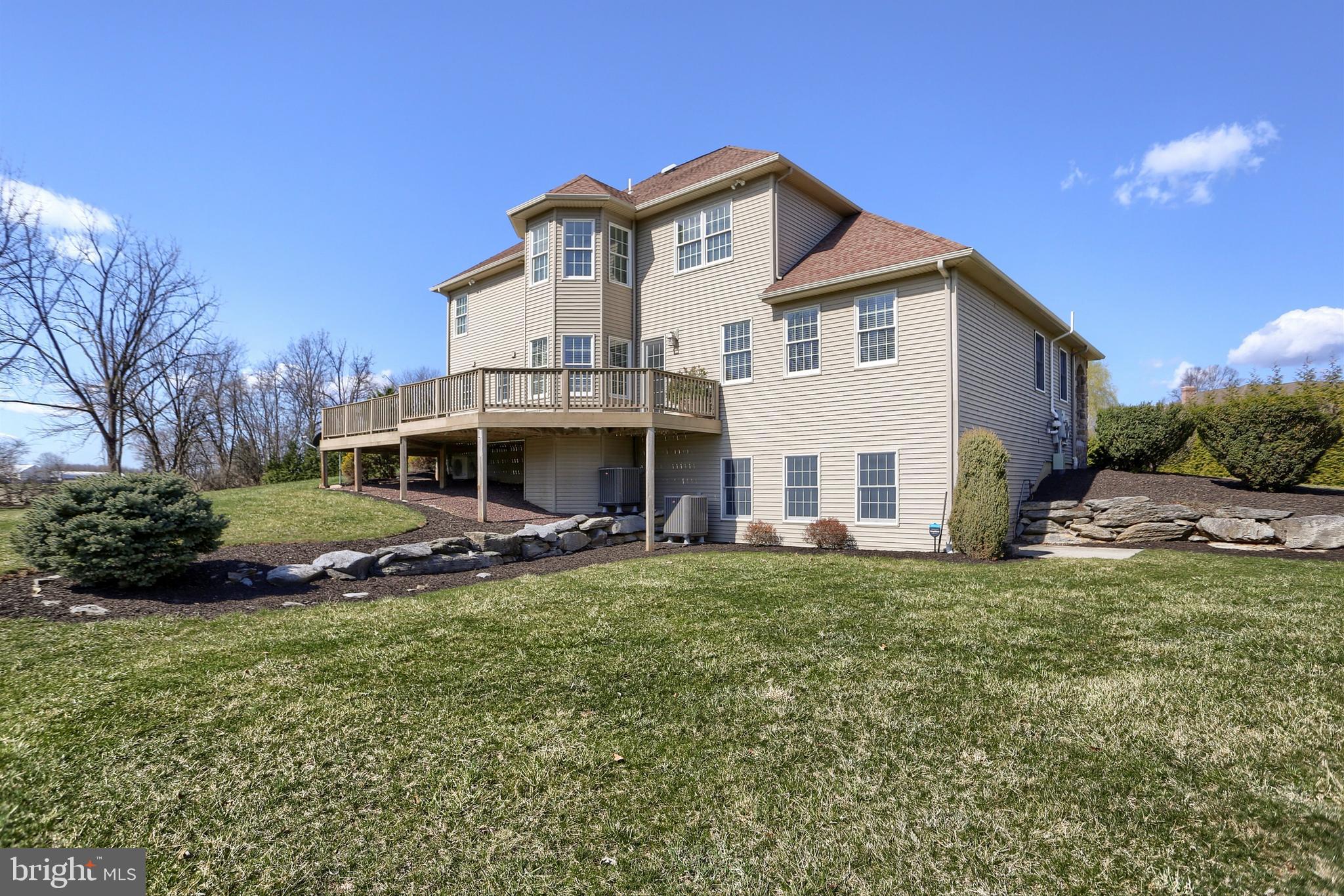 RIDGE ESTATES - Residential