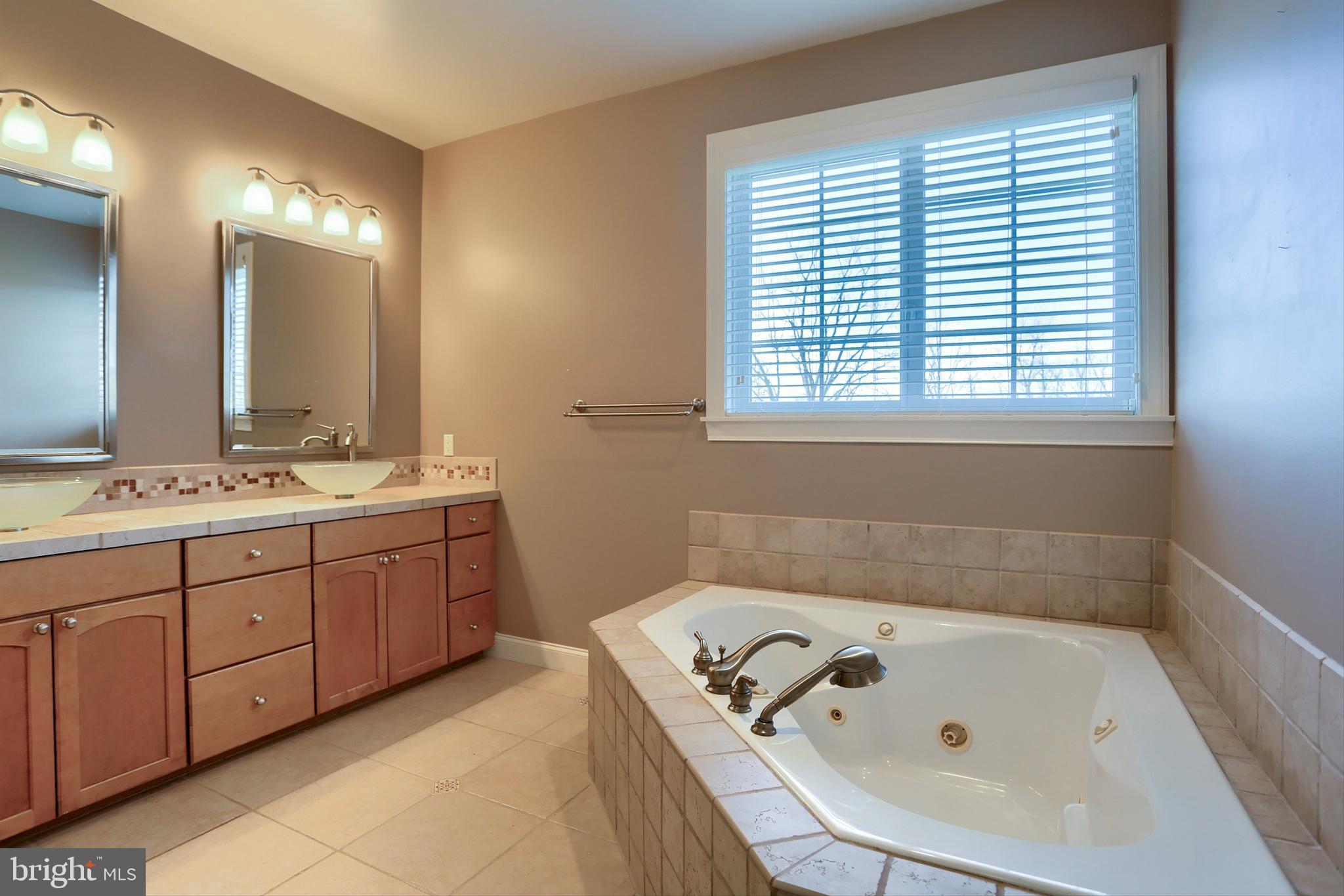 RIDGE ESTATES - Residential