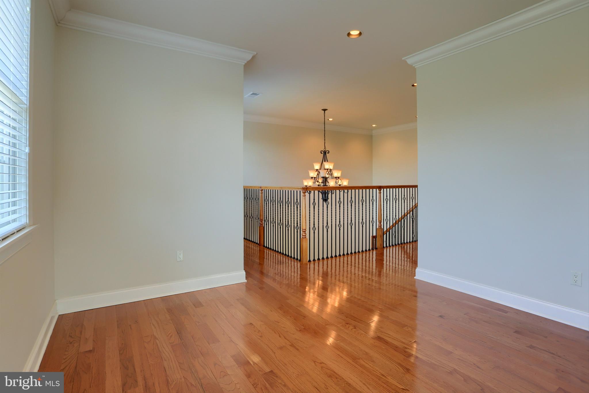 RIDGE ESTATES - Residential