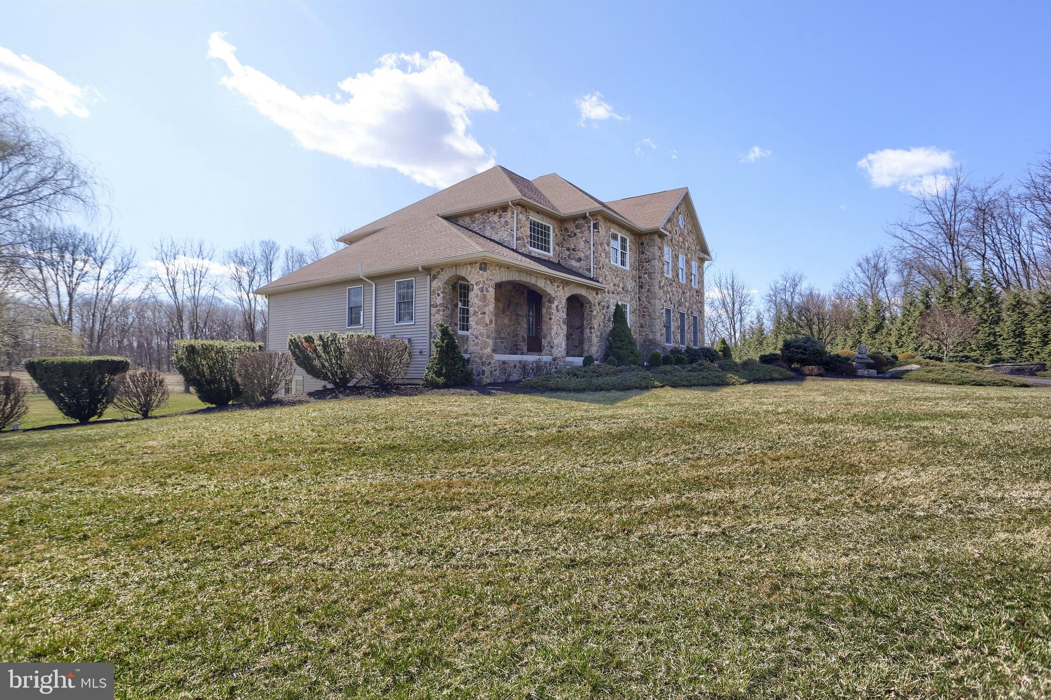 RIDGE ESTATES - Residential