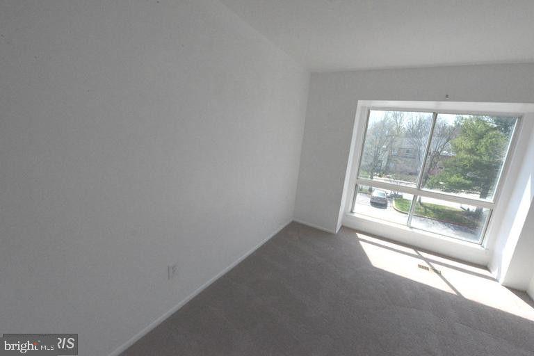 VILLAGE OF OWEN BROWN - Residential Lease