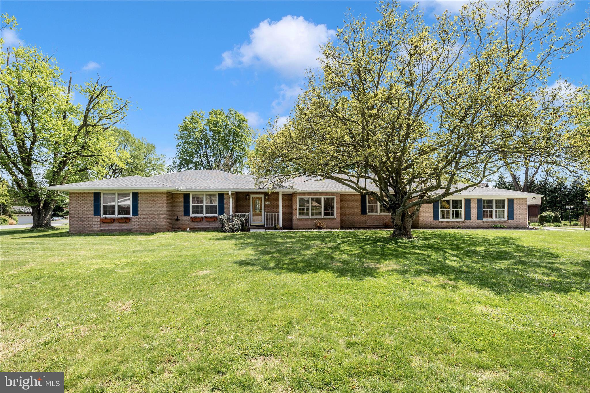 FOUNTAIN HEAD - Residential