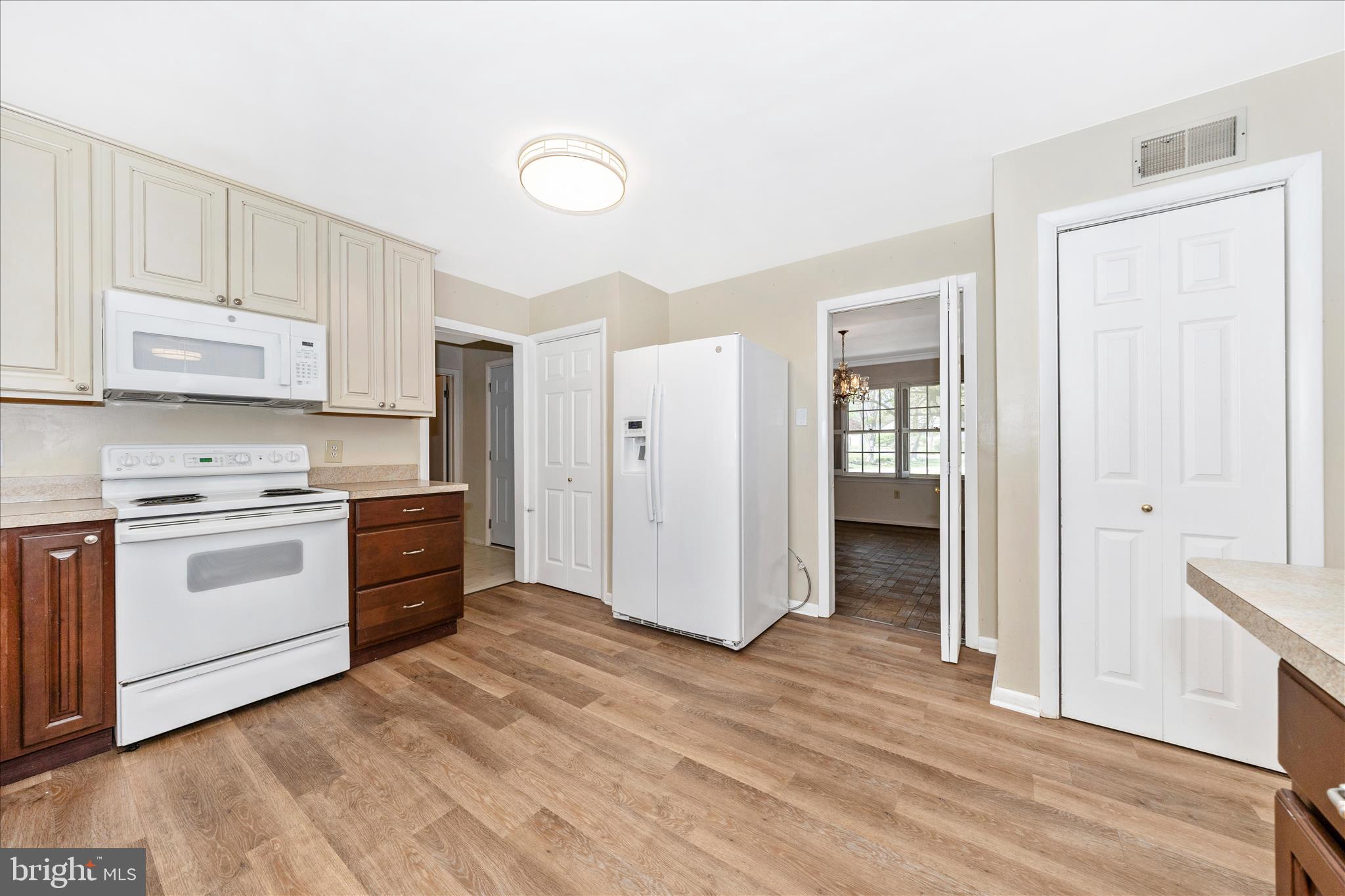 FOUNTAIN HEAD - Residential