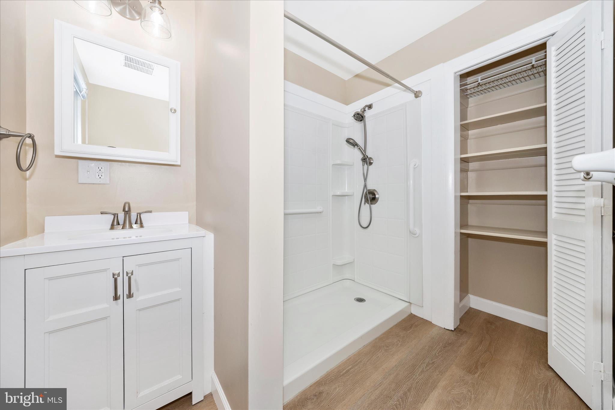 FOUNTAIN HEAD - Residential