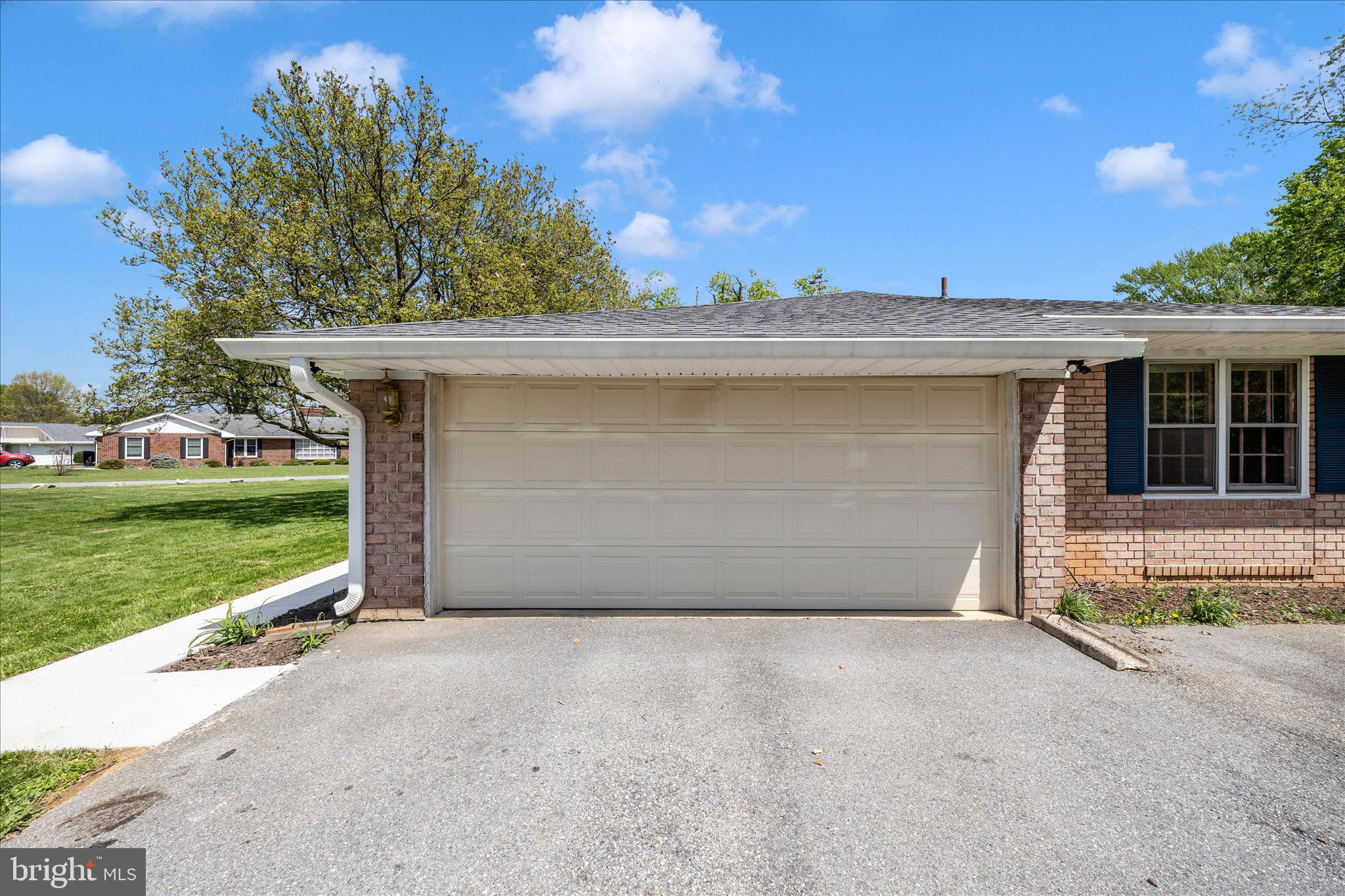 FOUNTAIN HEAD - Residential