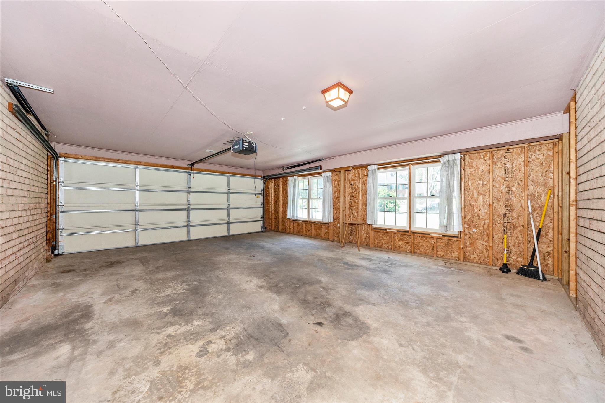 FOUNTAIN HEAD - Residential