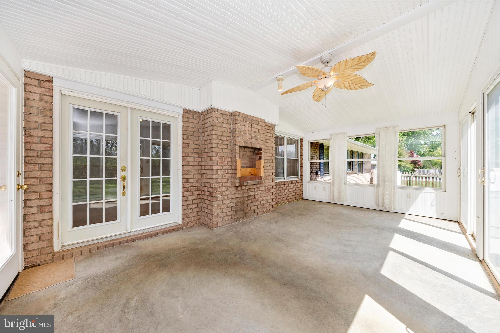 FOUNTAIN HEAD - Residential