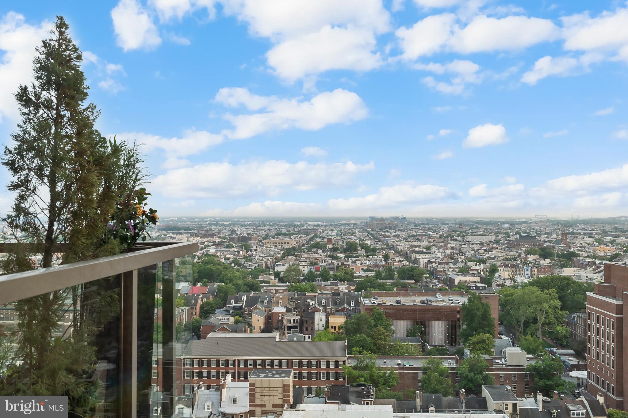 WASHINGTON SQ - Residential