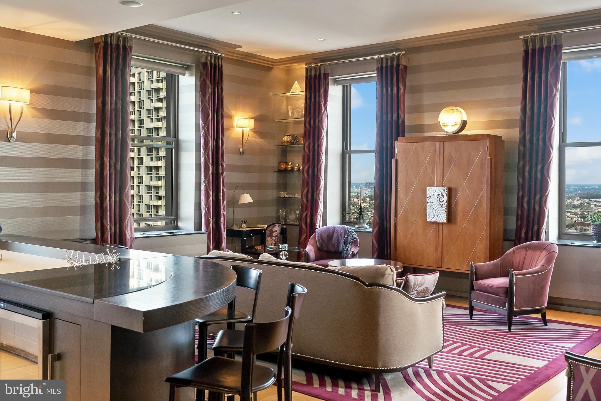 WASHINGTON SQ - Residential