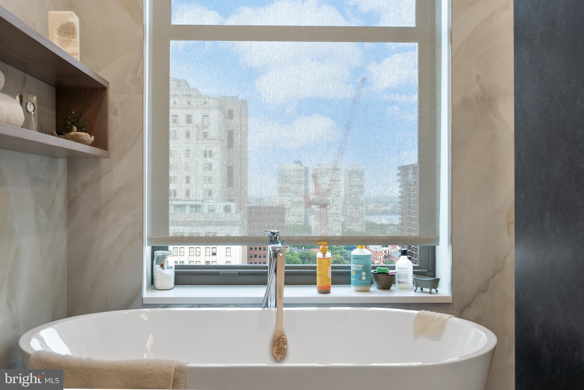 WASHINGTON SQ - Residential